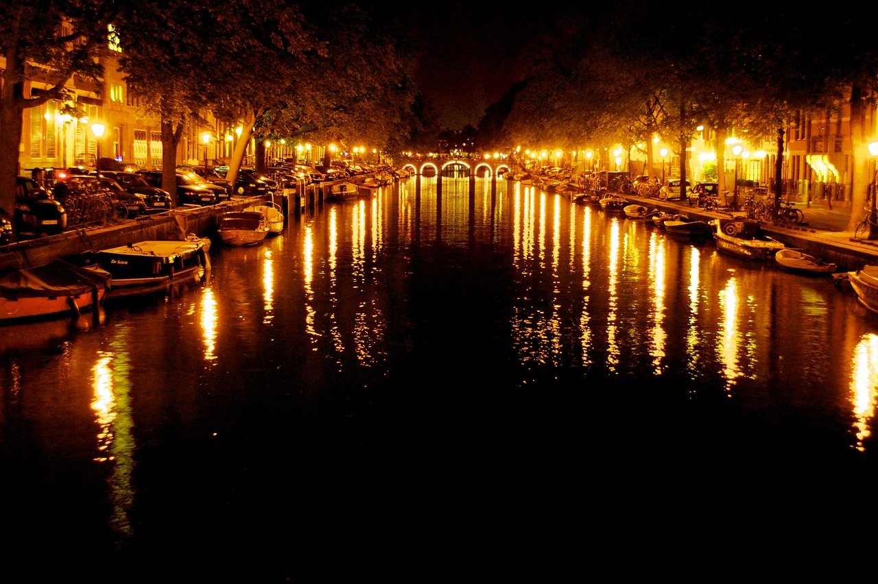 amsterdam  europe  night free photo