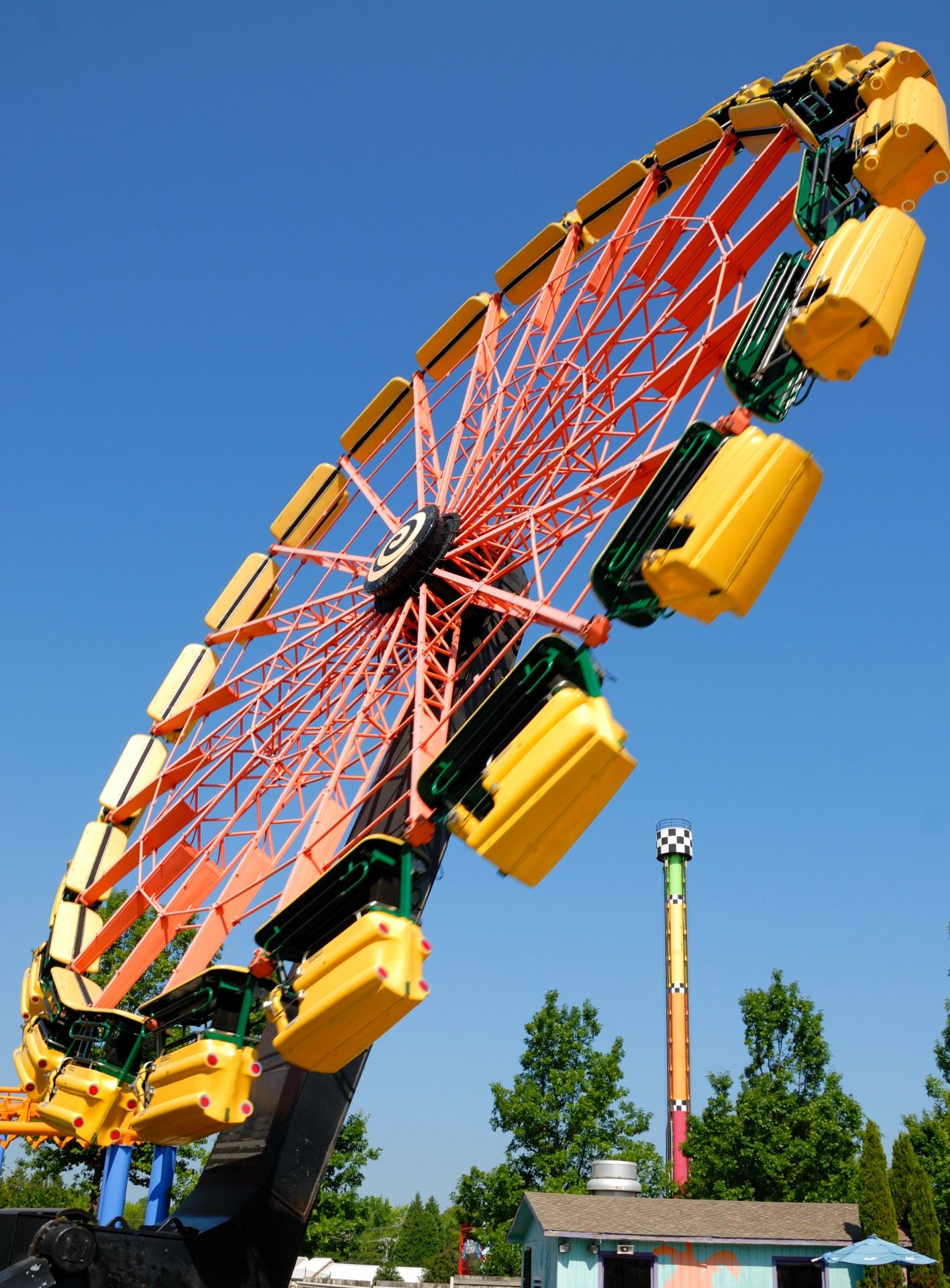 amusement park ride motion free photo