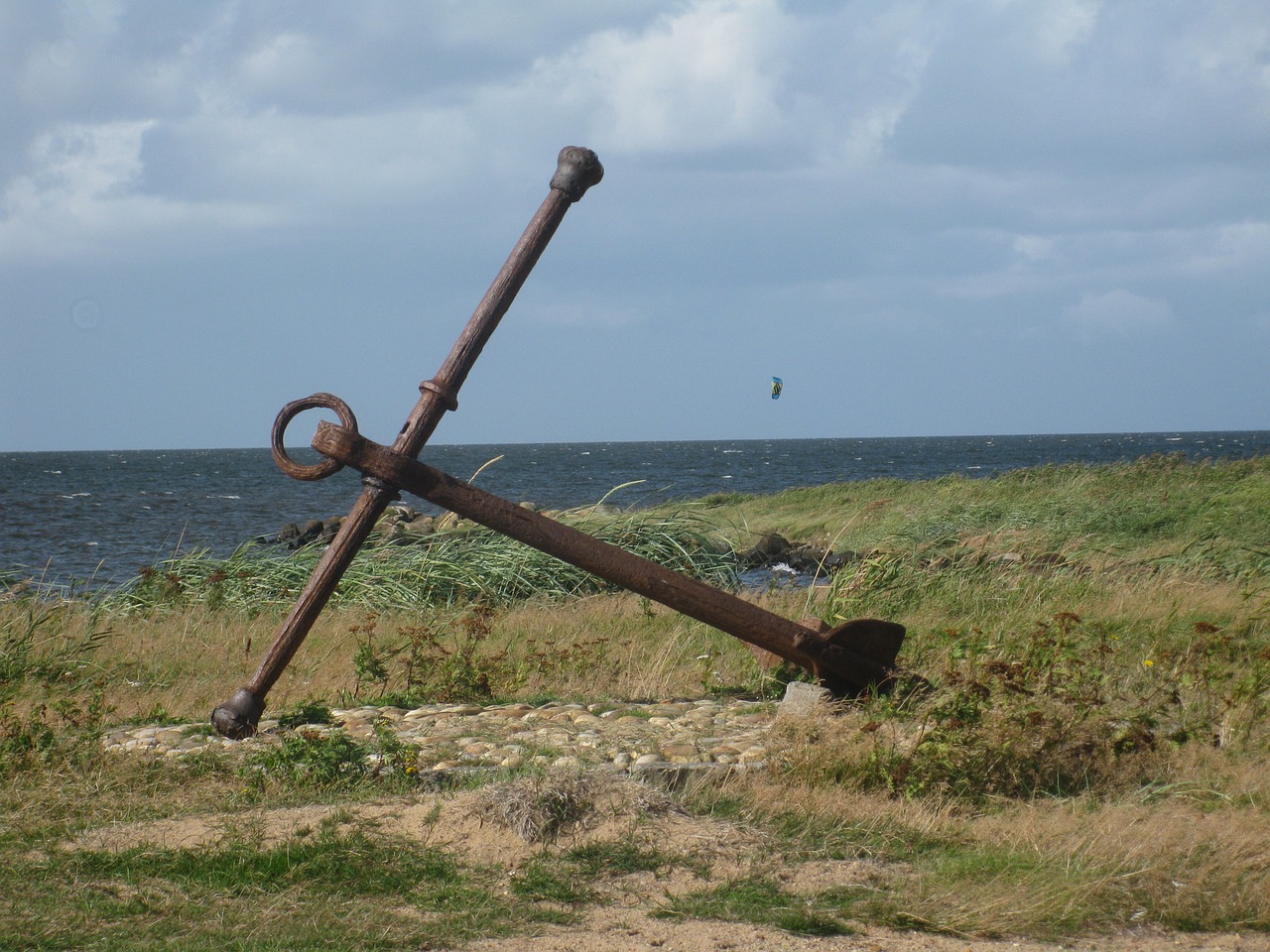 anchor rusty ship free photo