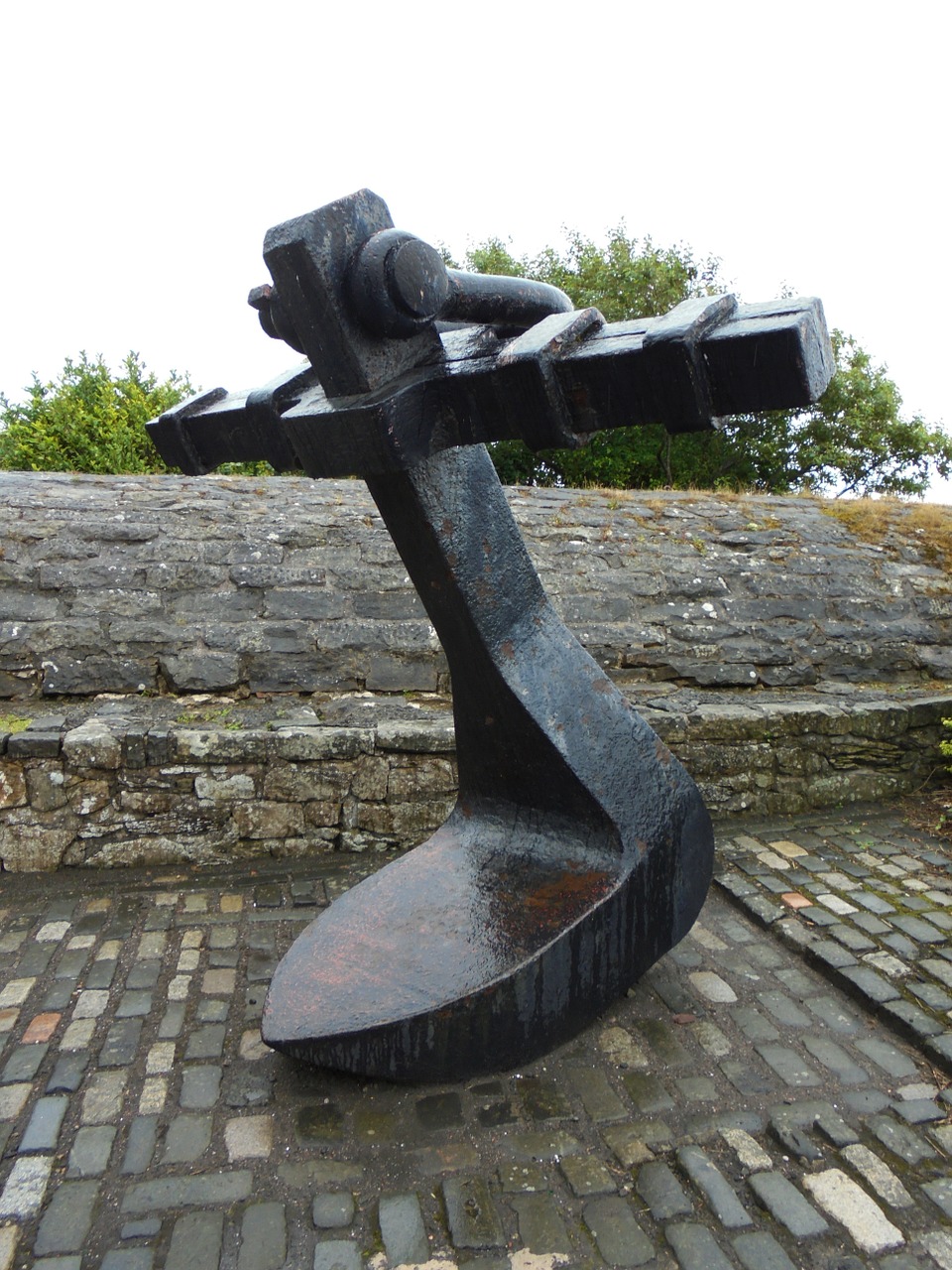 anchor statue monument free photo