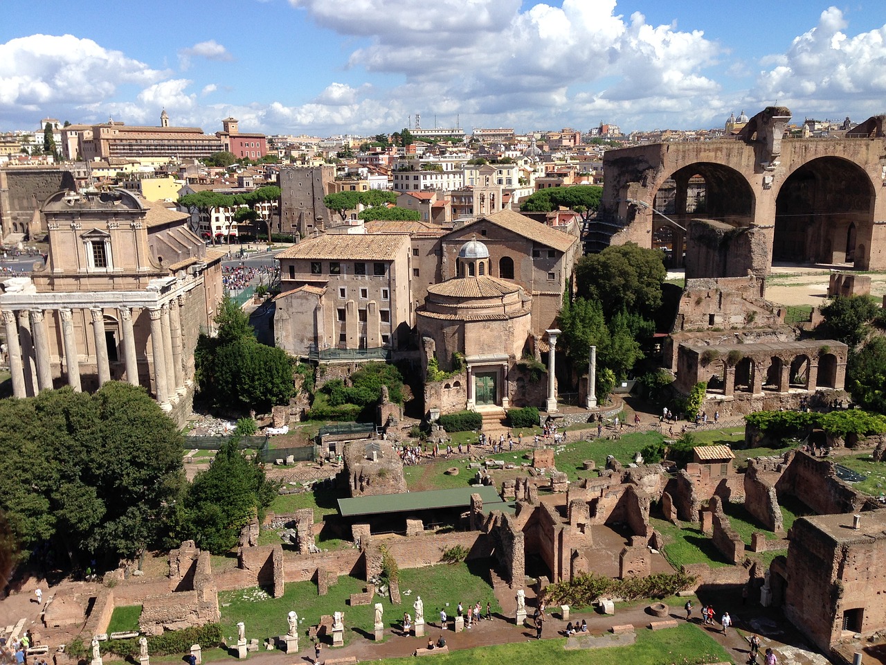 ancient rome ruins historical monuments free photo