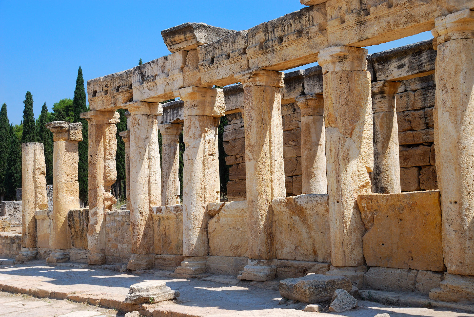 ancient ruins architecture free photo