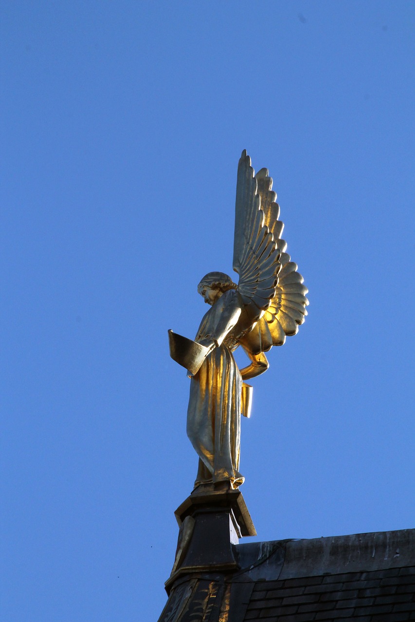 angel statue gold free photo