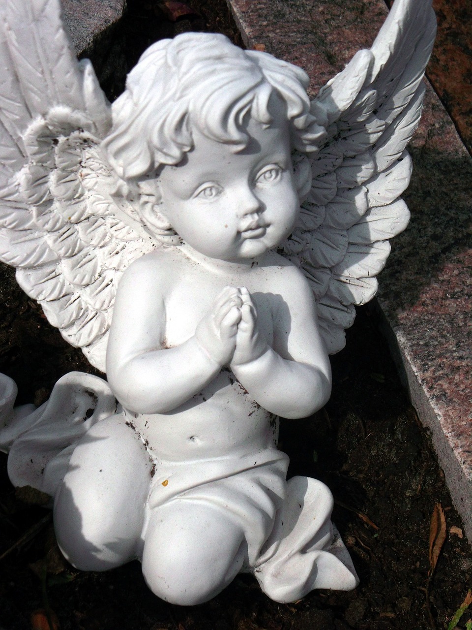 angel faith cemetery free photo