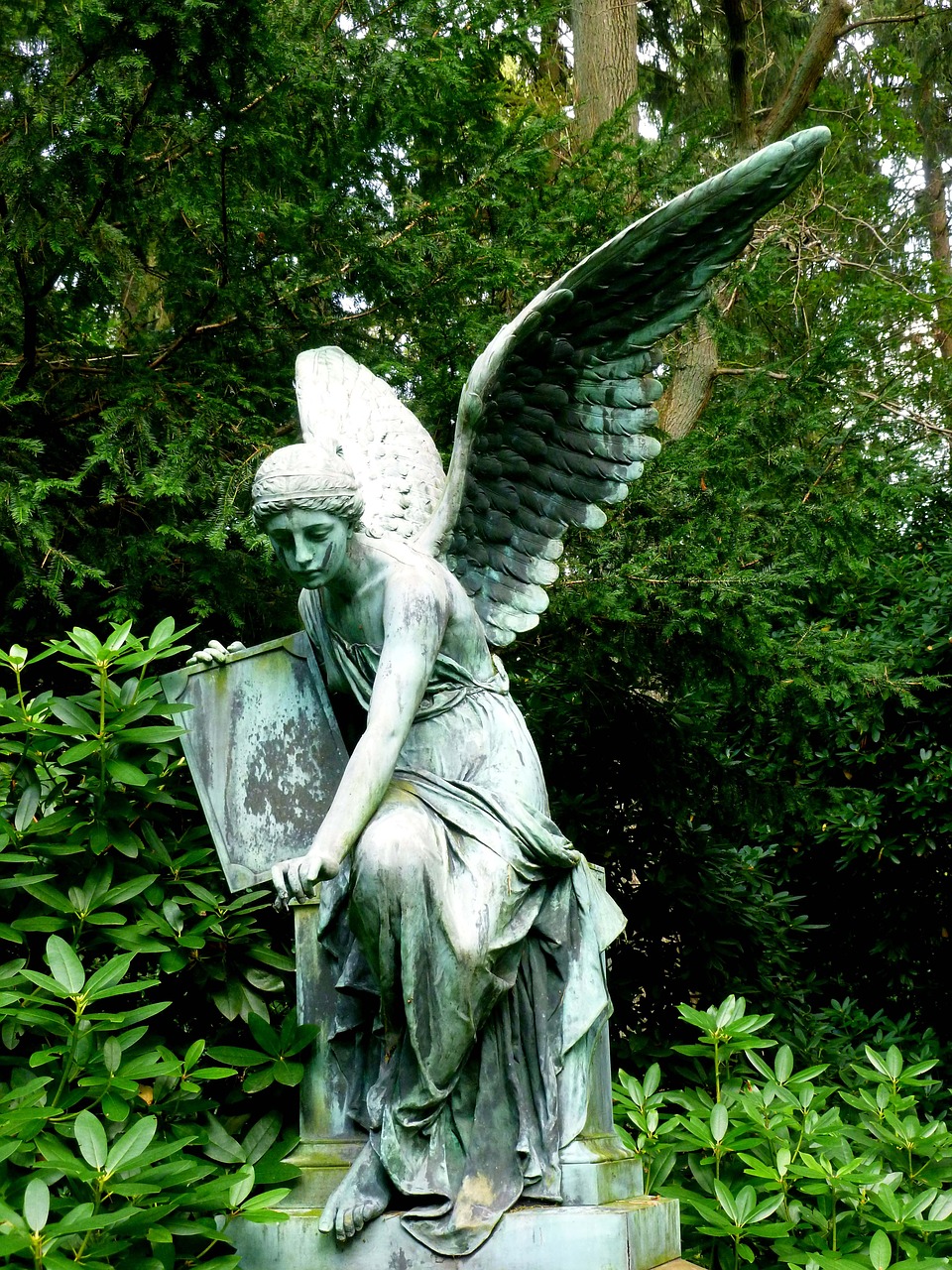 angel sculpture angel sculpture free photo