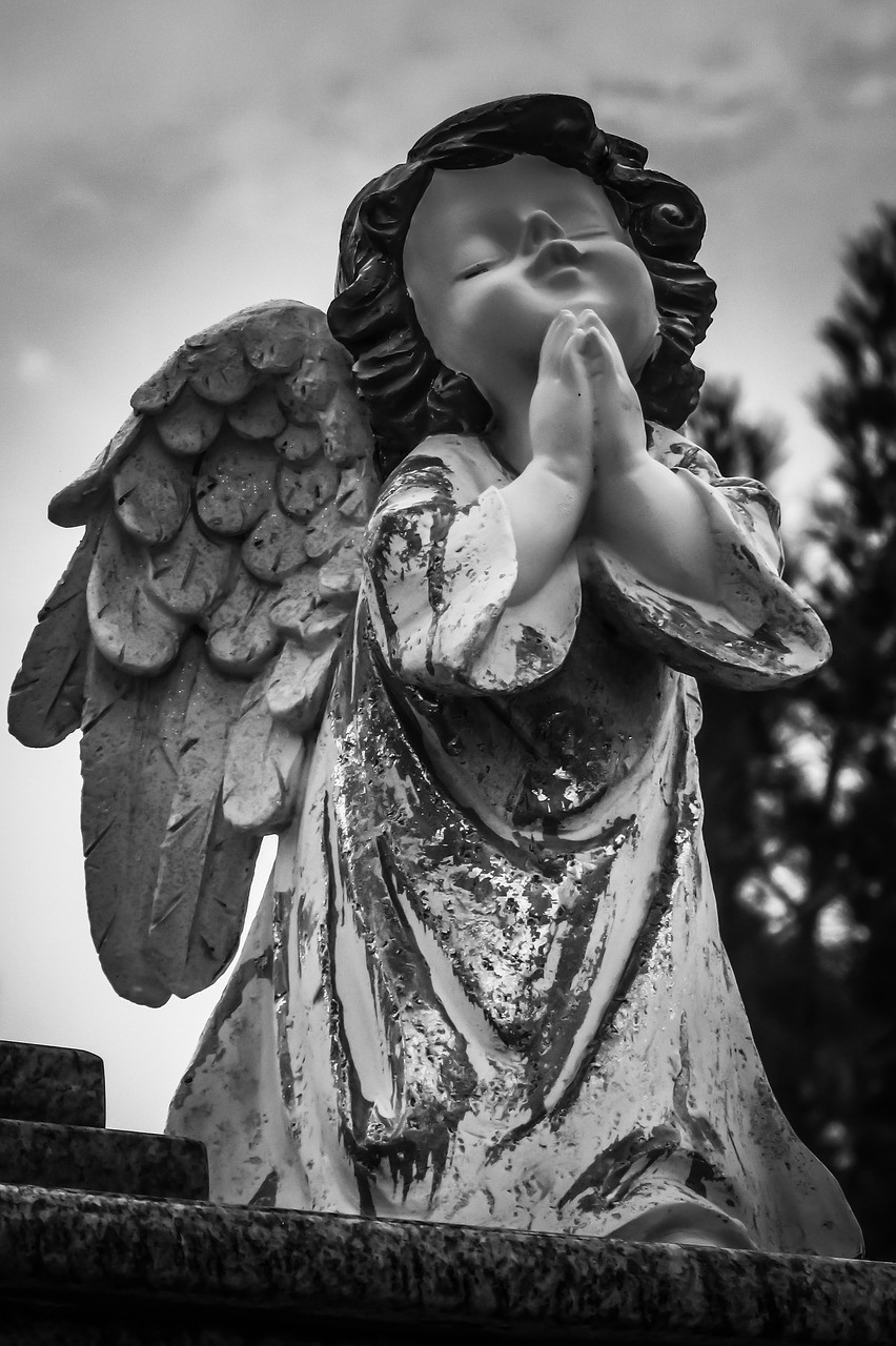 angel praying religion free photo