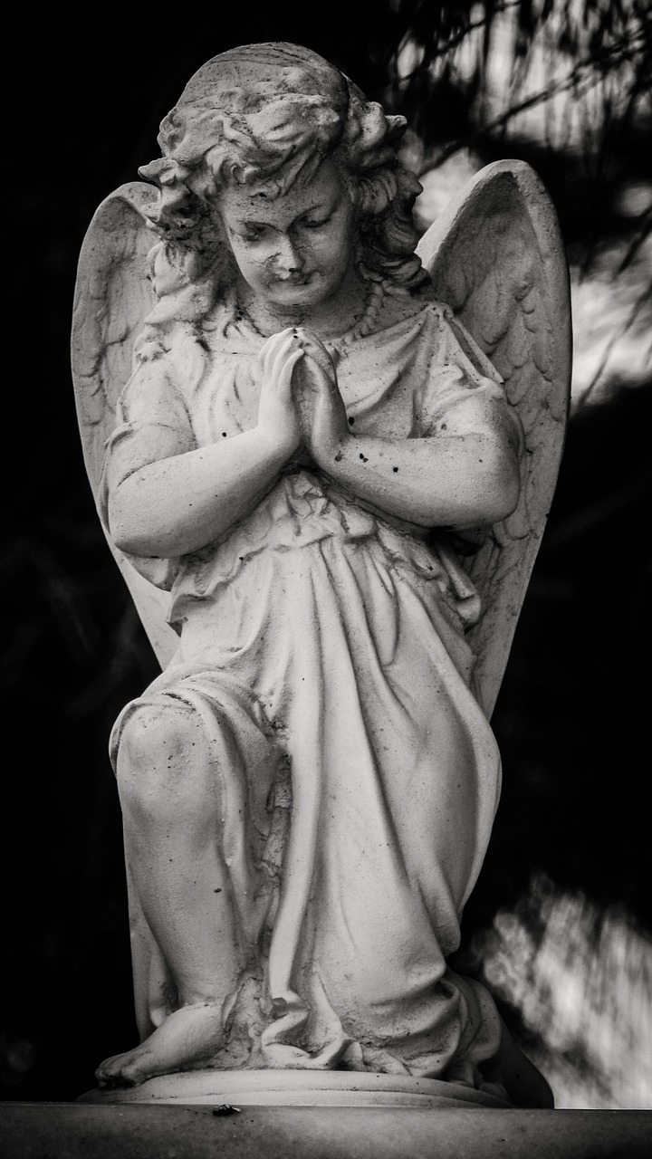 angel praying religion free photo