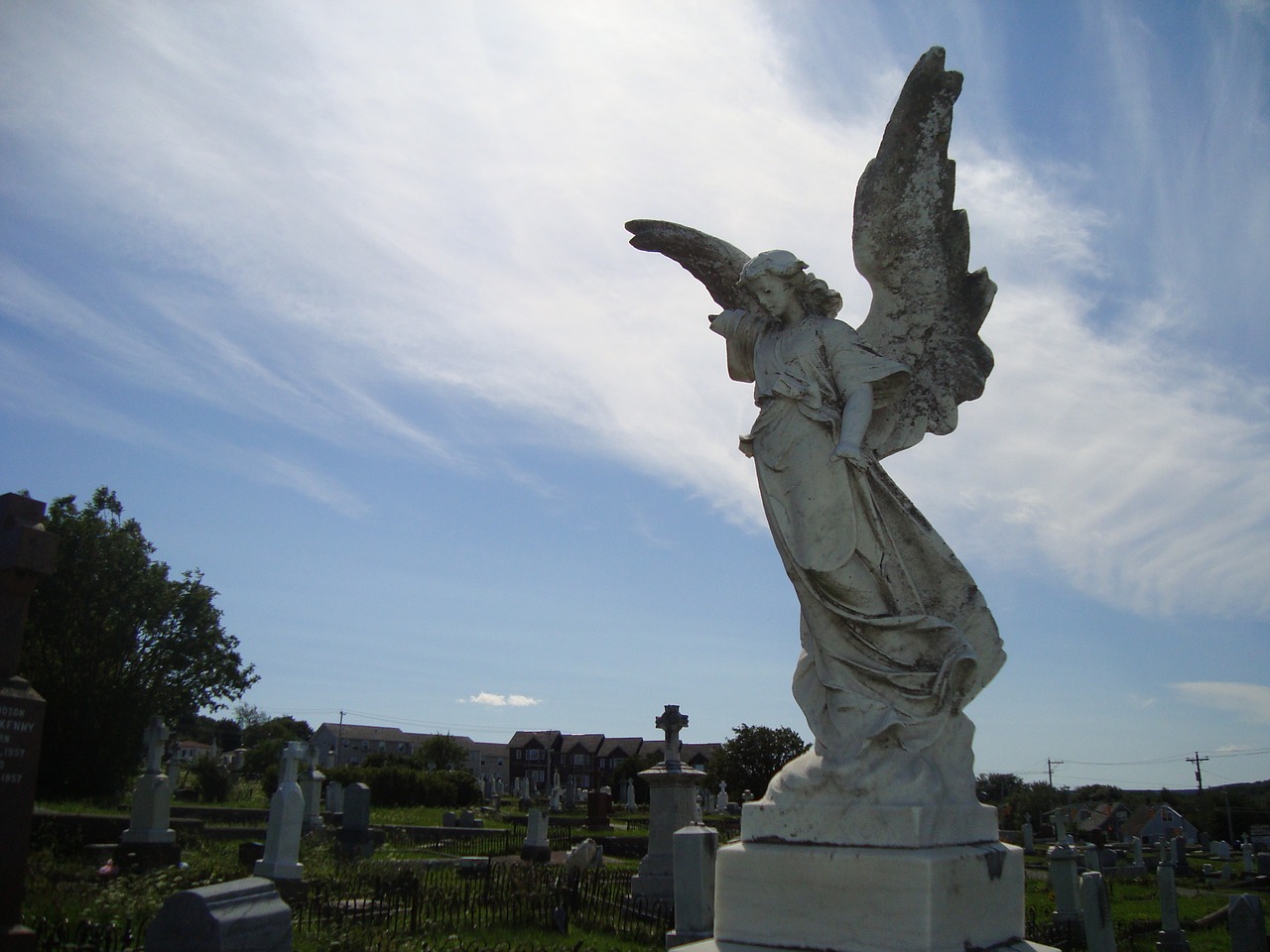 angel statue graveyard free photo