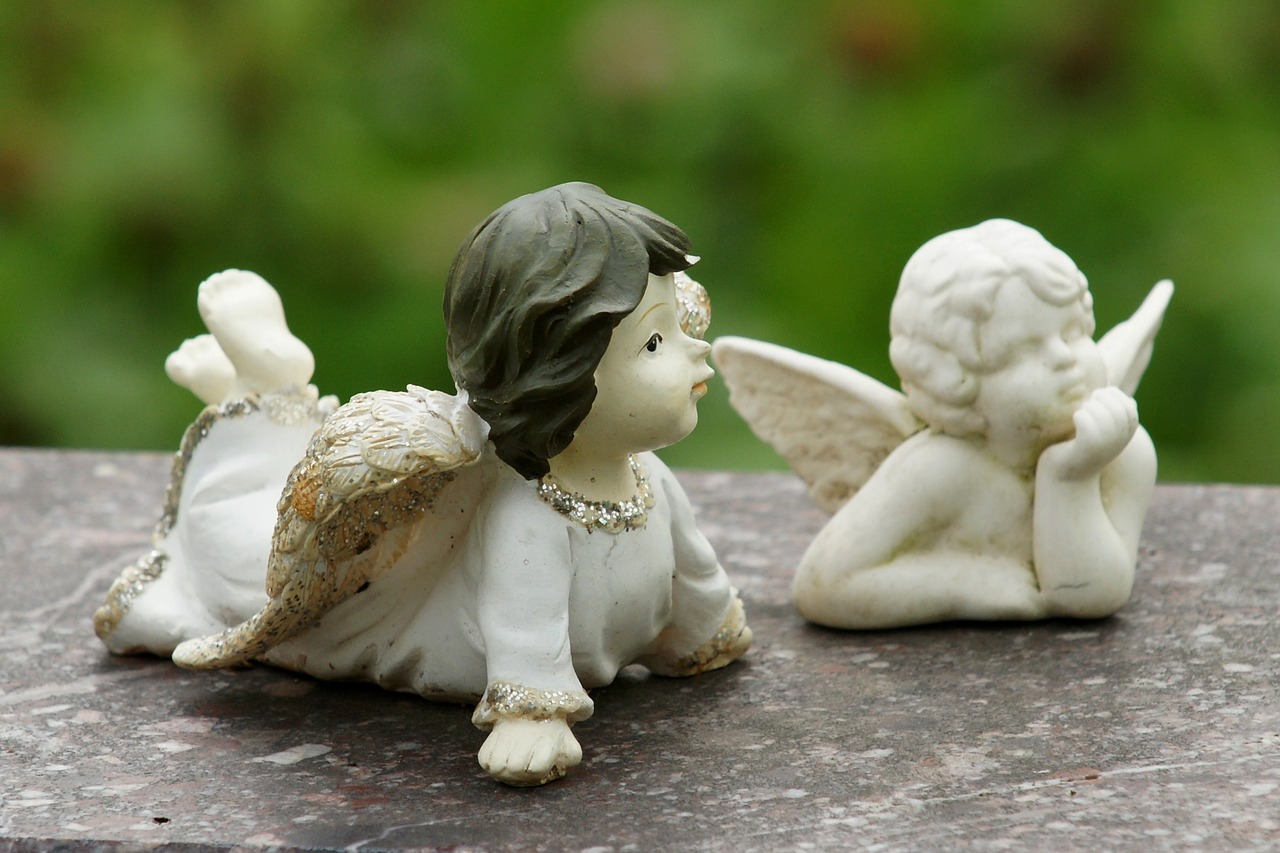 angel angel figure contemplative free photo