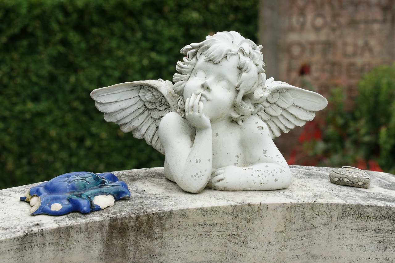 Скульптура ангел Единой надежды