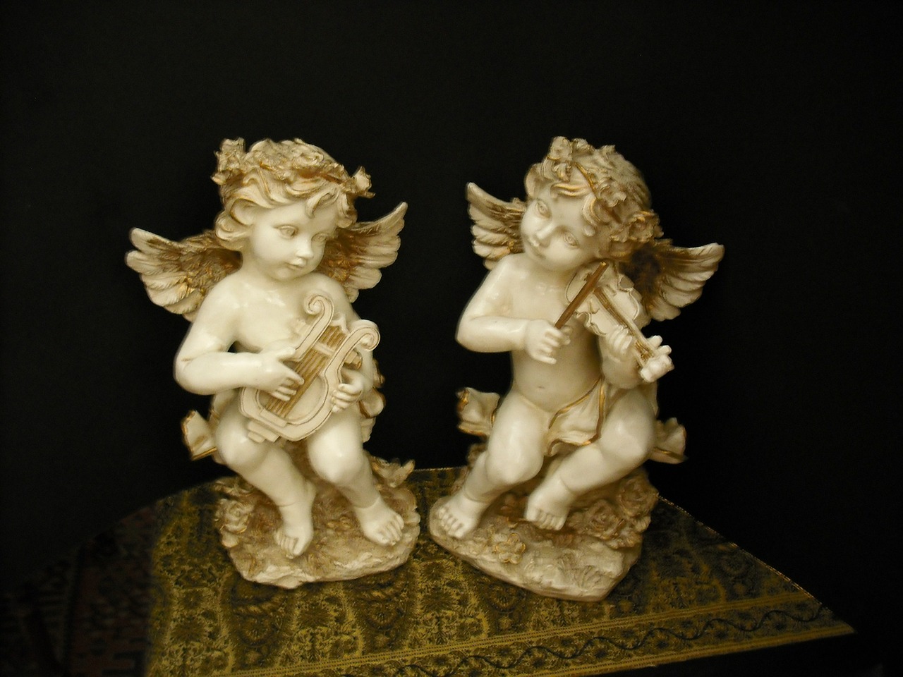 angel angels statuettes free photo