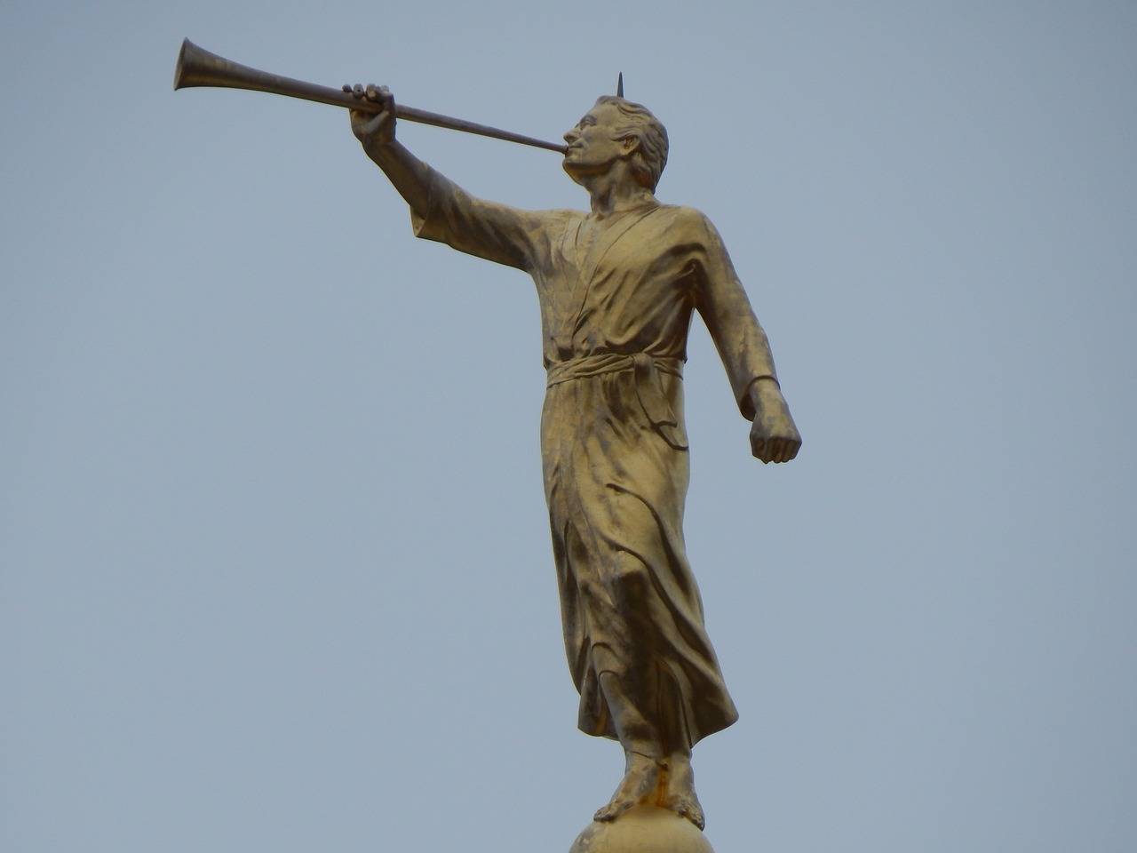 angel statue moroni free photo