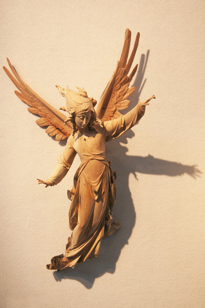 angel wood carved free photo