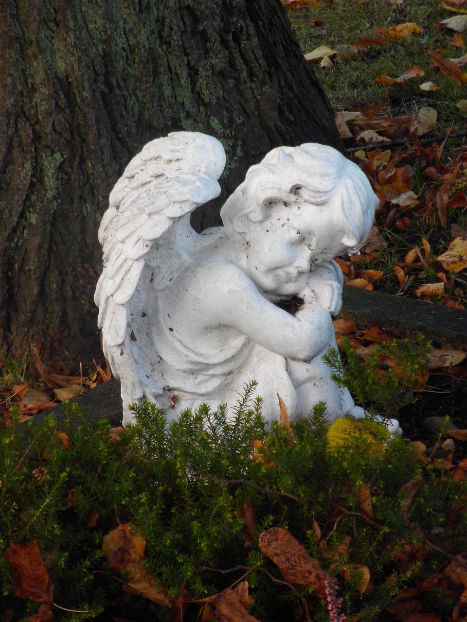 angel figure sculpture free photo