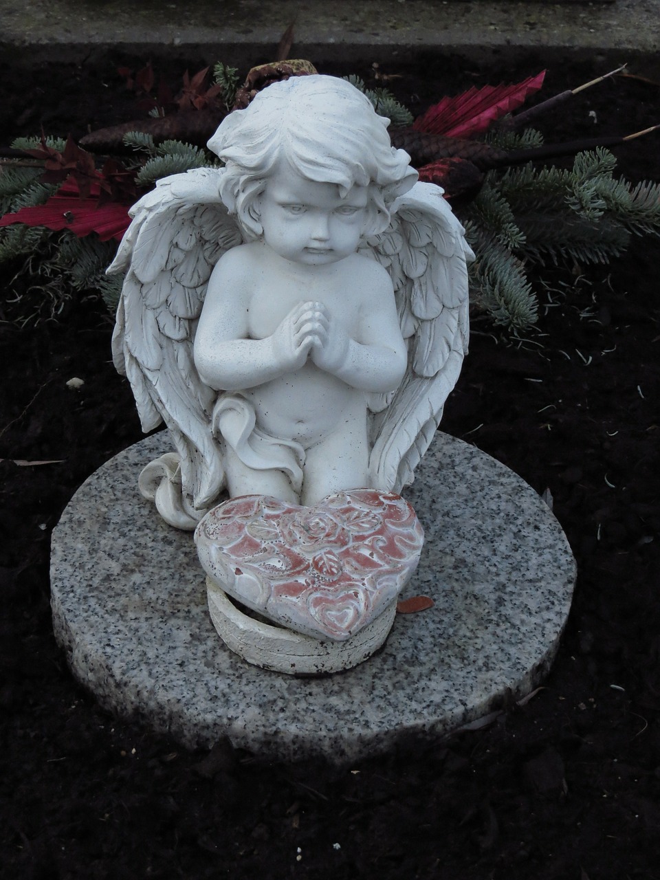 angel figure angel tombstone free photo