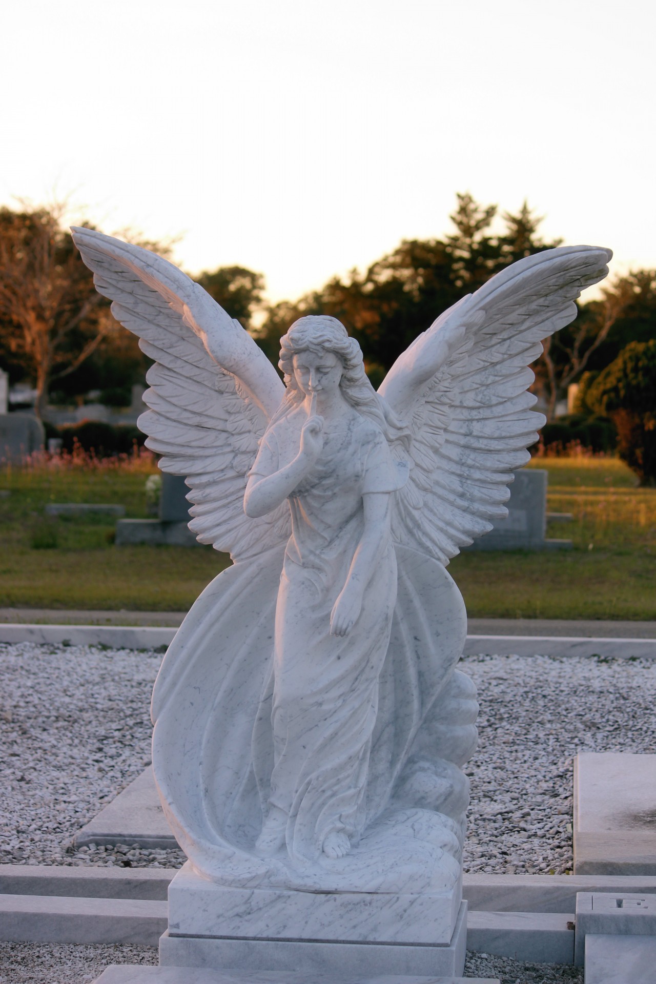 angel wings cemetery free photo