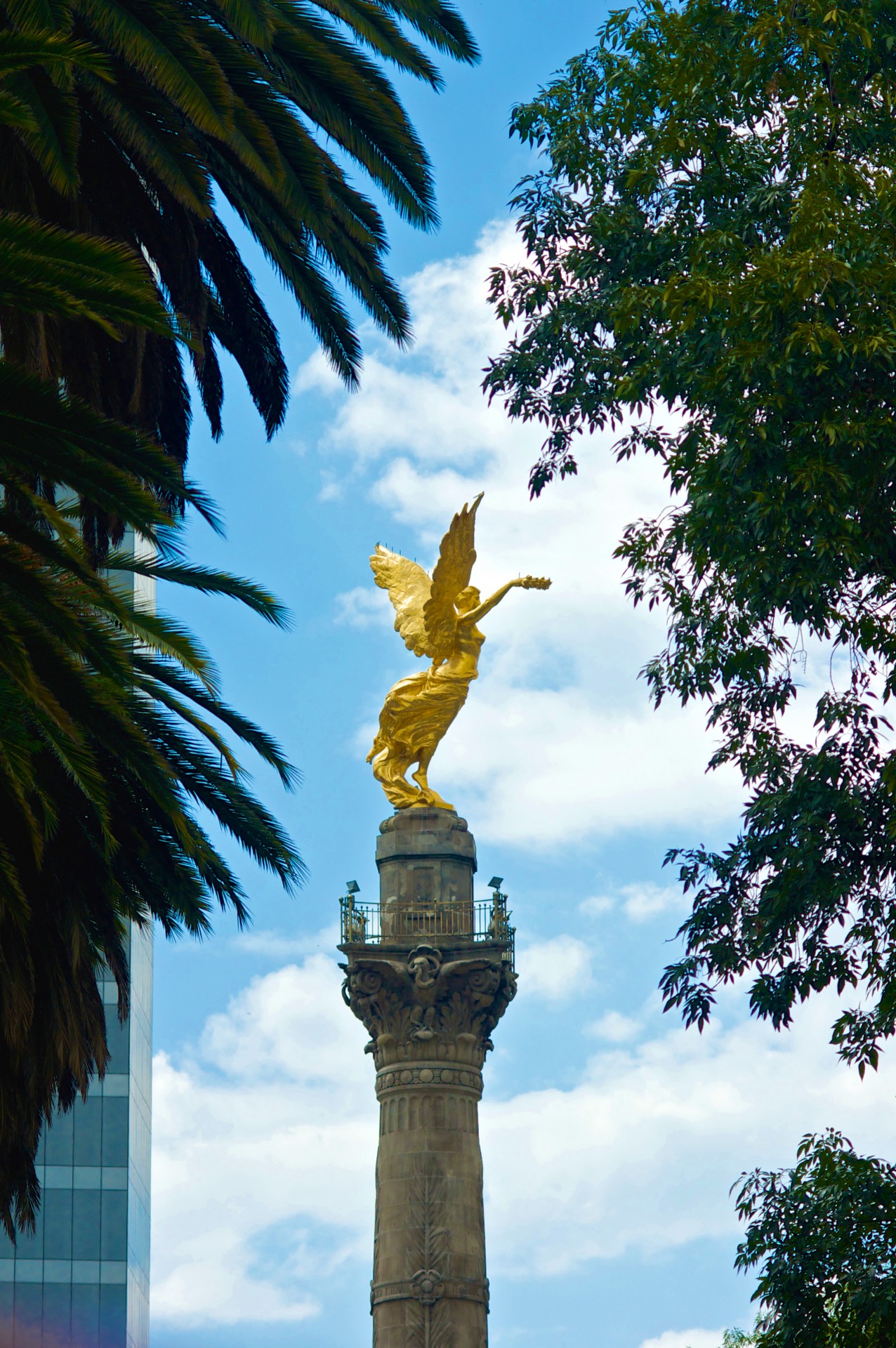 angel statue gold independence monument free photo