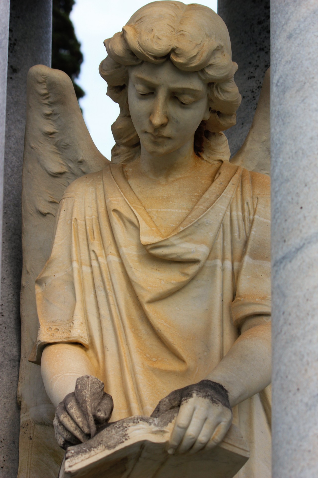 angel statue writing free photo