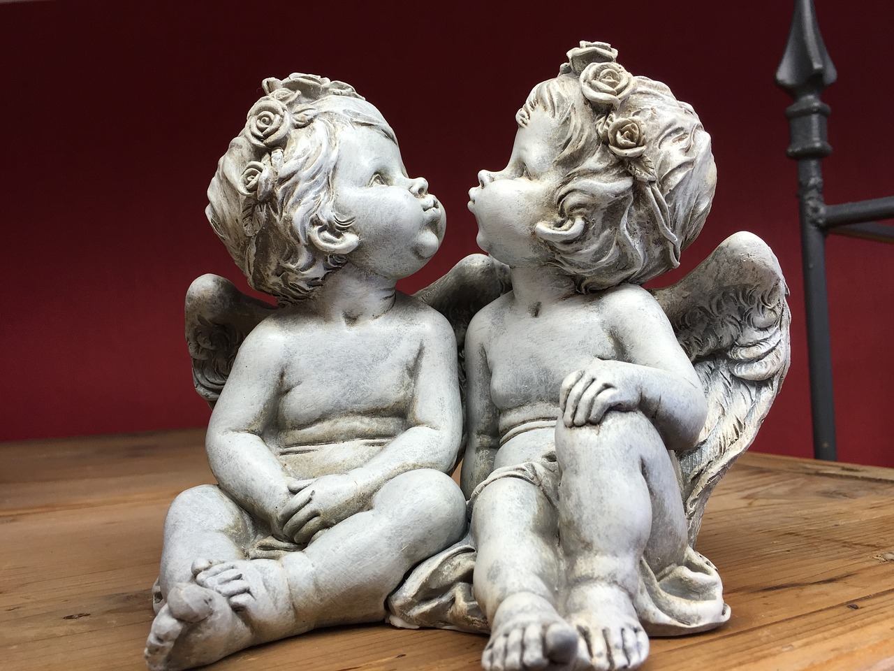 angels sculpture statue free photo