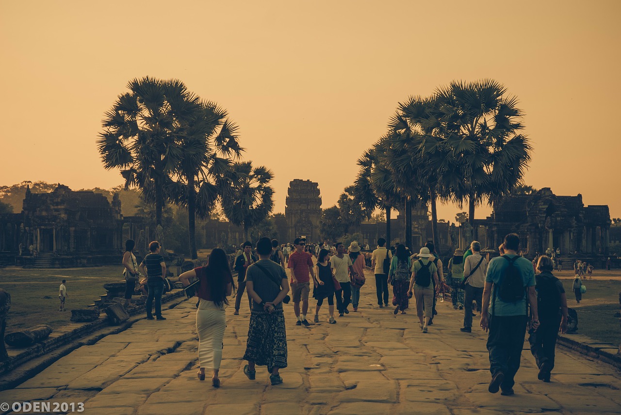 angkor wat tourist siem reap free photo