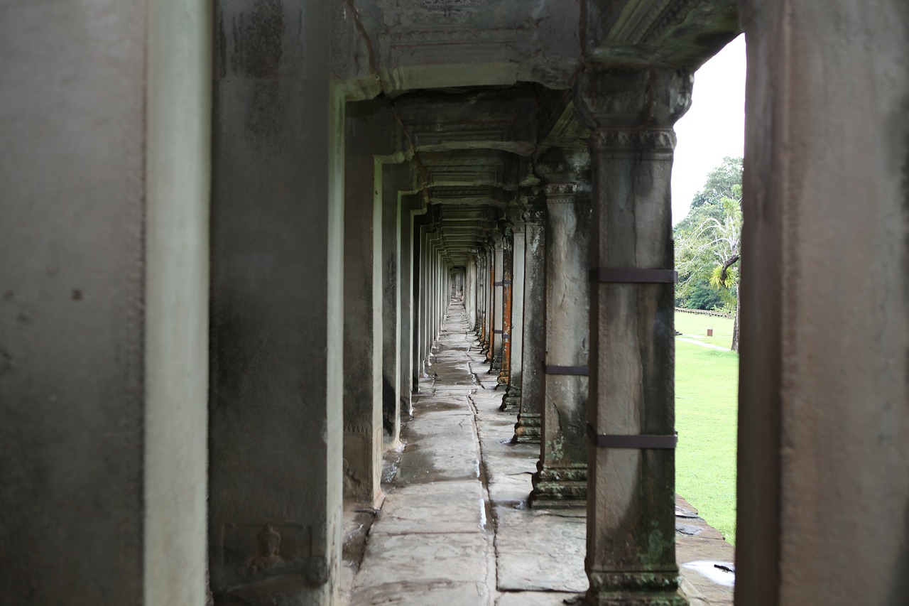 angkor wat cambodia temple free photo