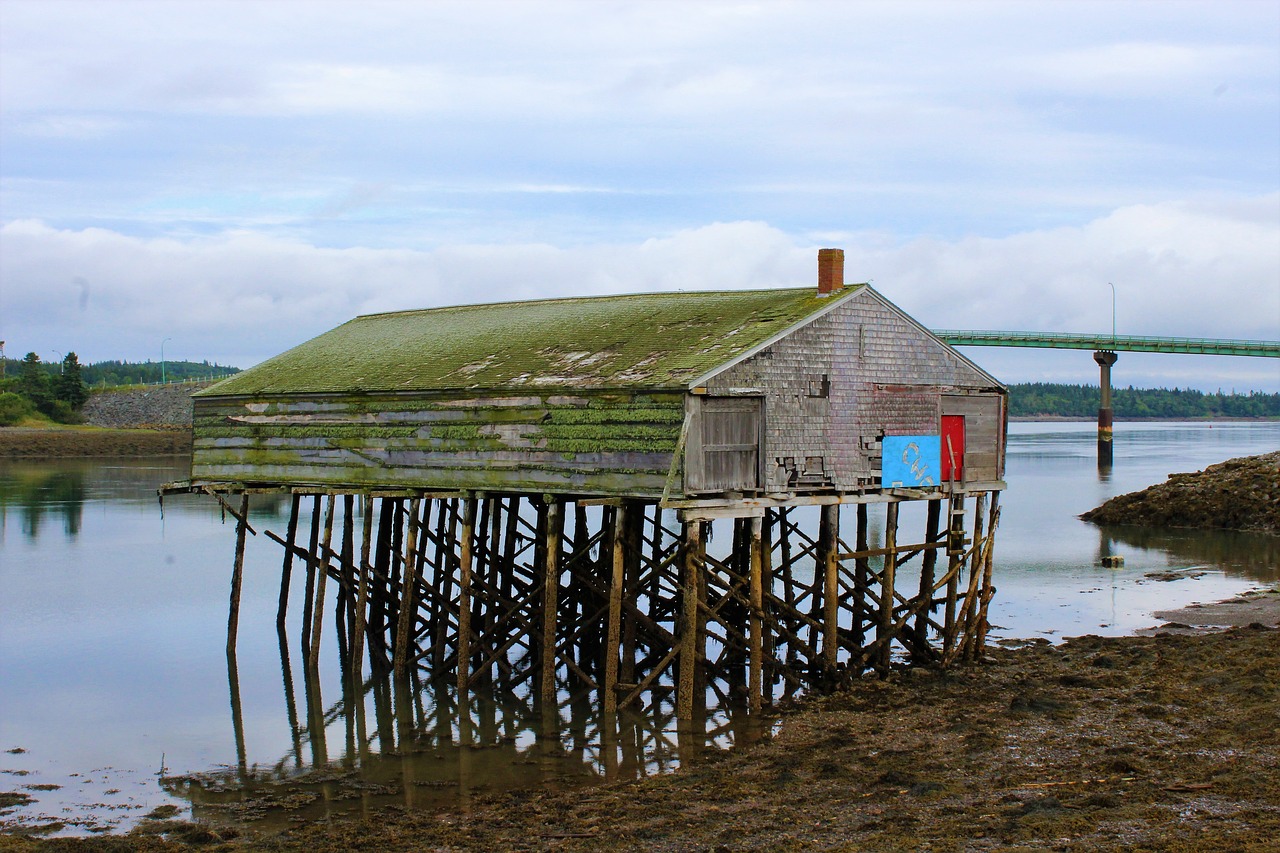 anna norman  old building  maine free photo