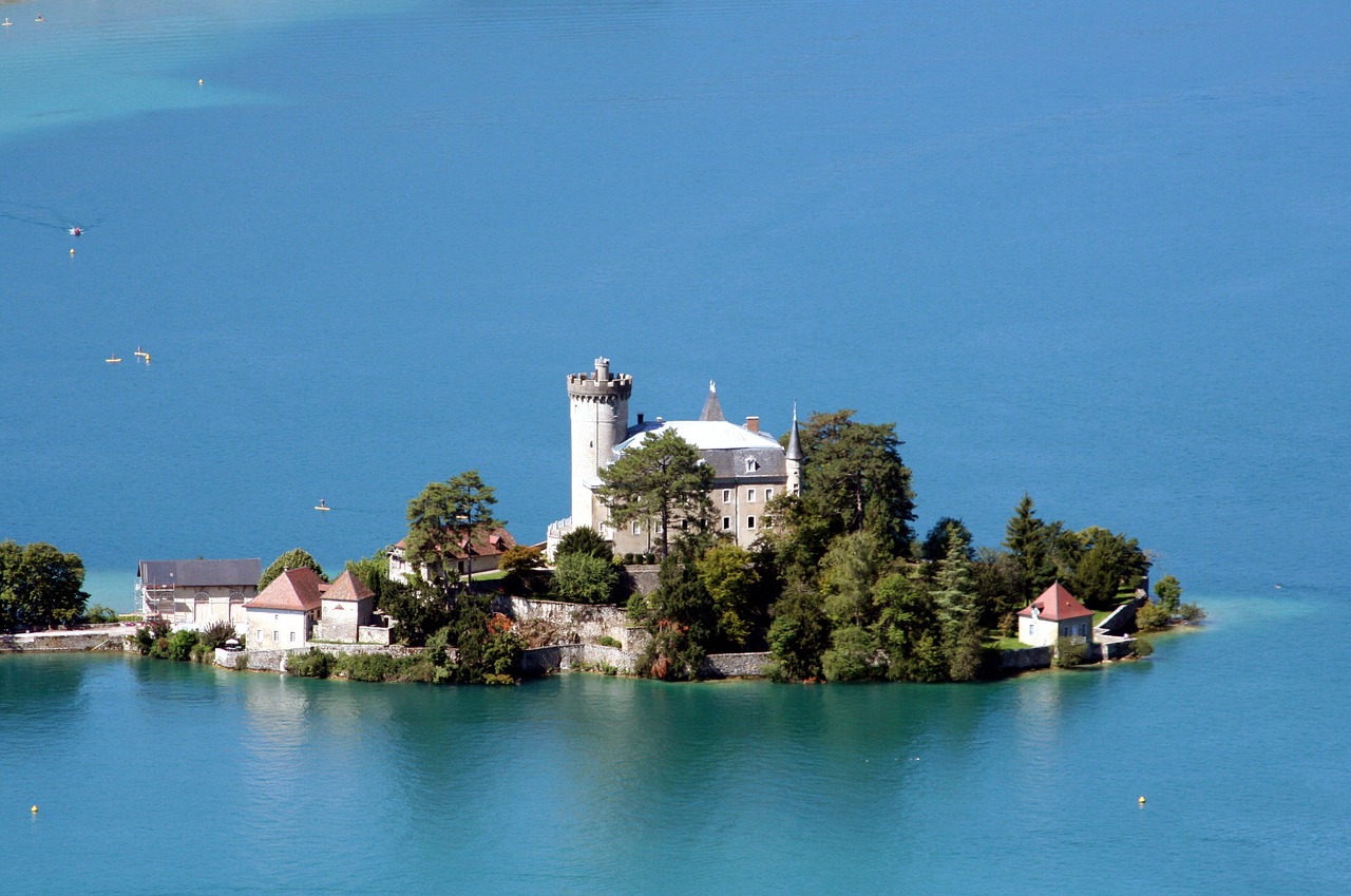 annecy lake water beauty free photo