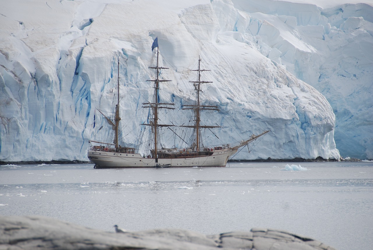 antarctic ice adventure free photo