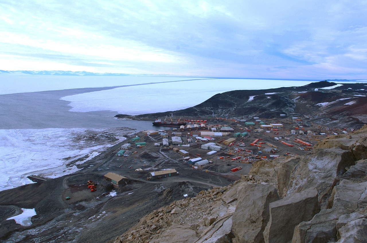 antarctica landscape sky free photo