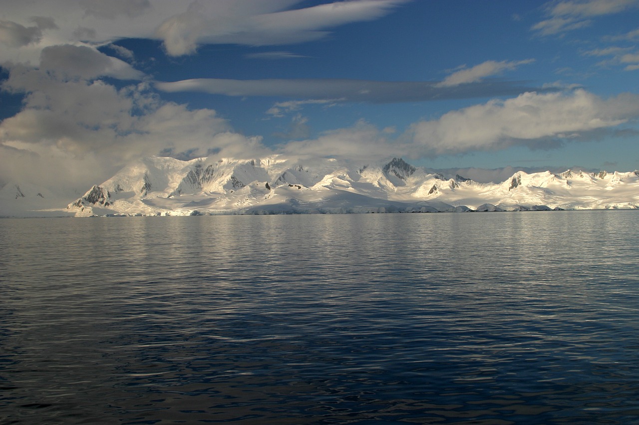 antartica  ice  nature free photo