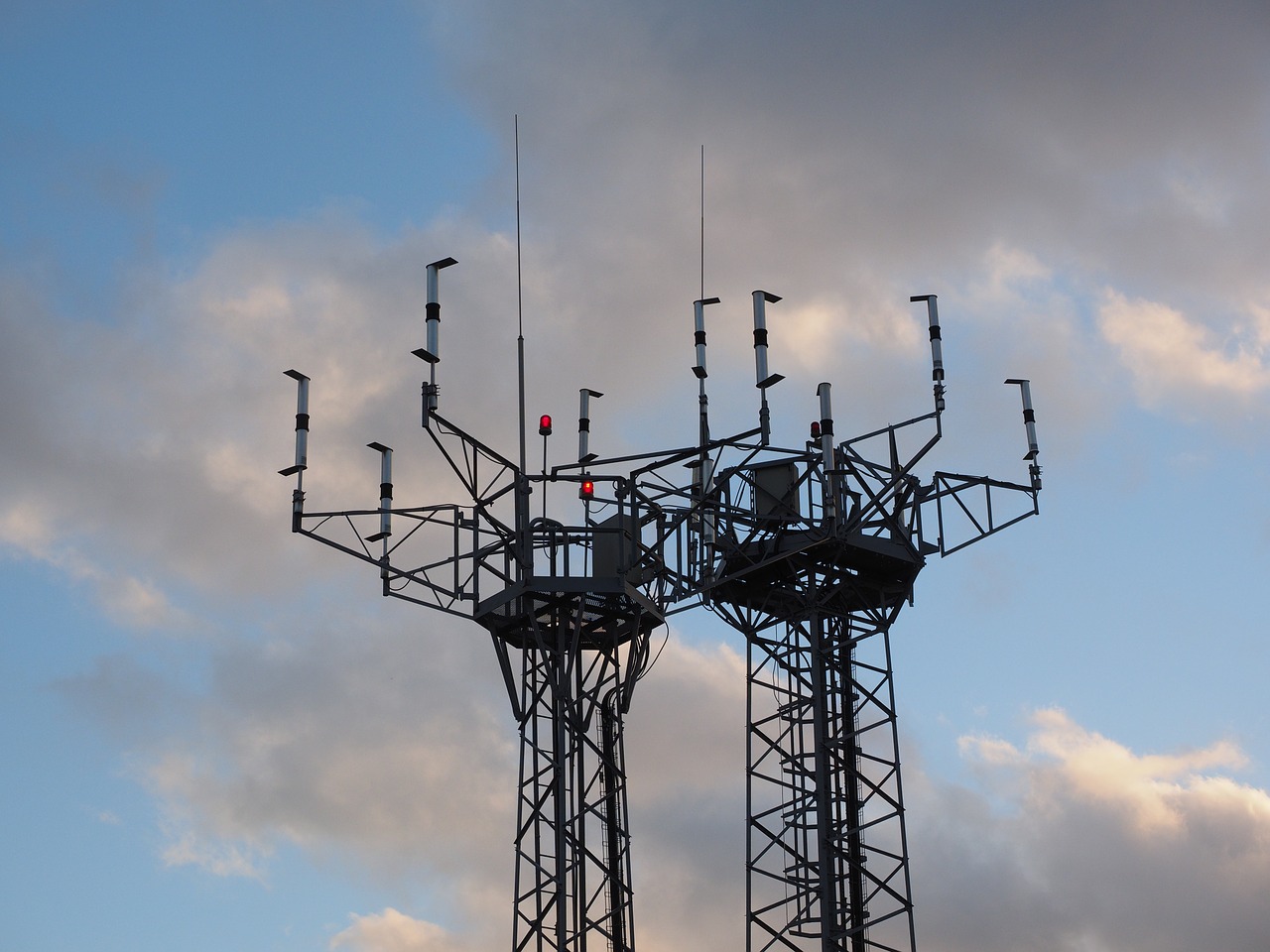 antenna radar equipment transmitter free photo