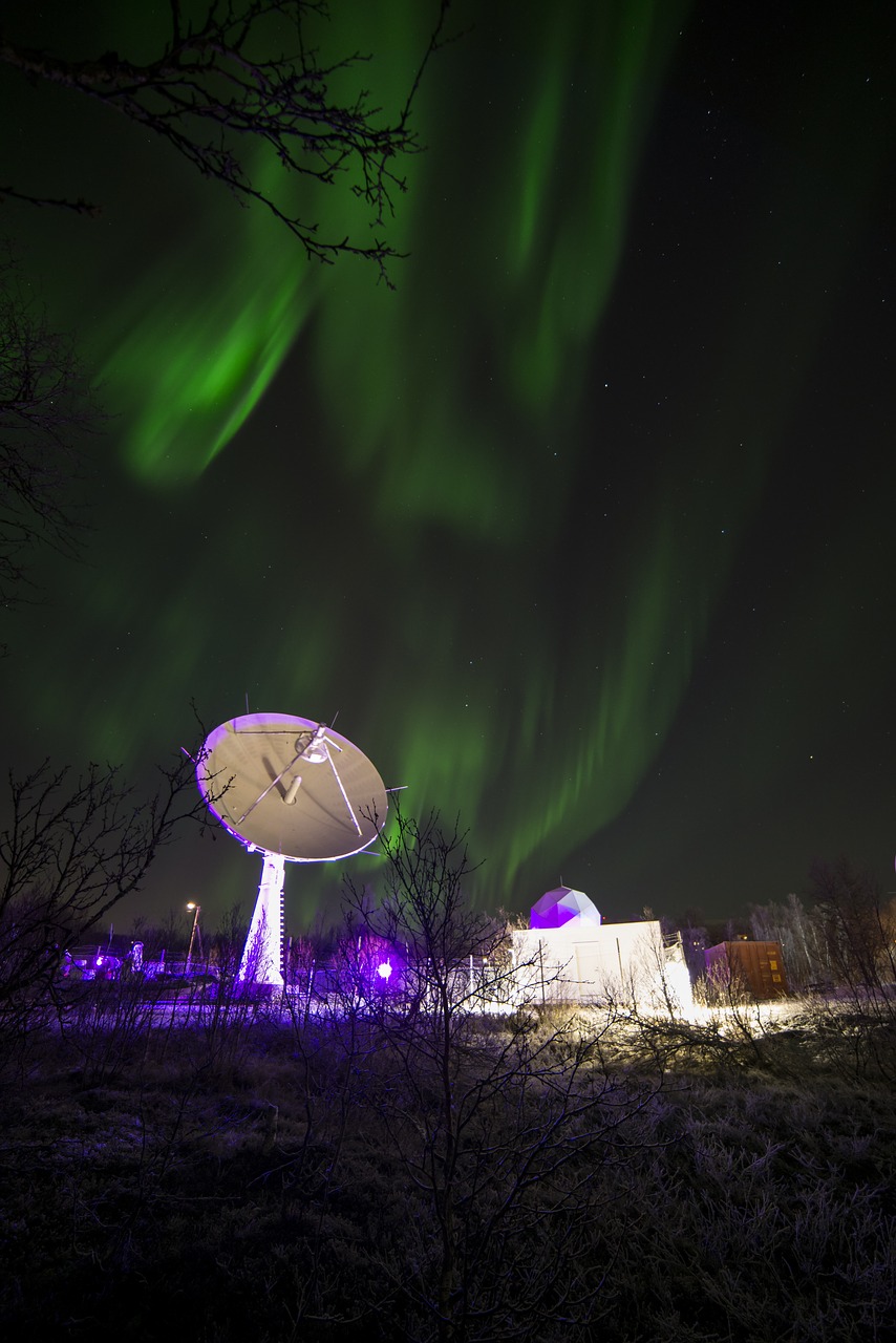 antenna auroraboralis night free photo