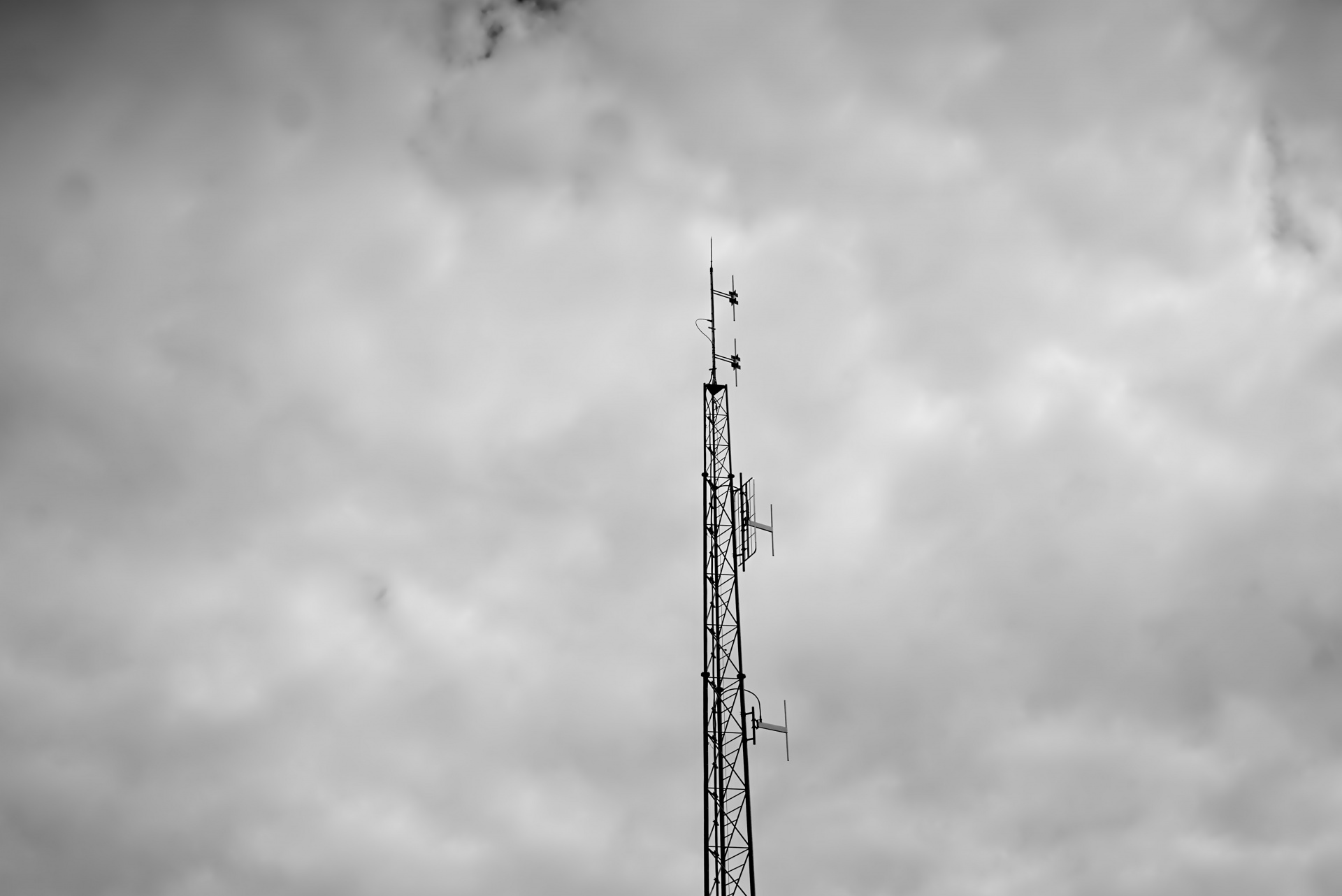 antenna tower metal free photo