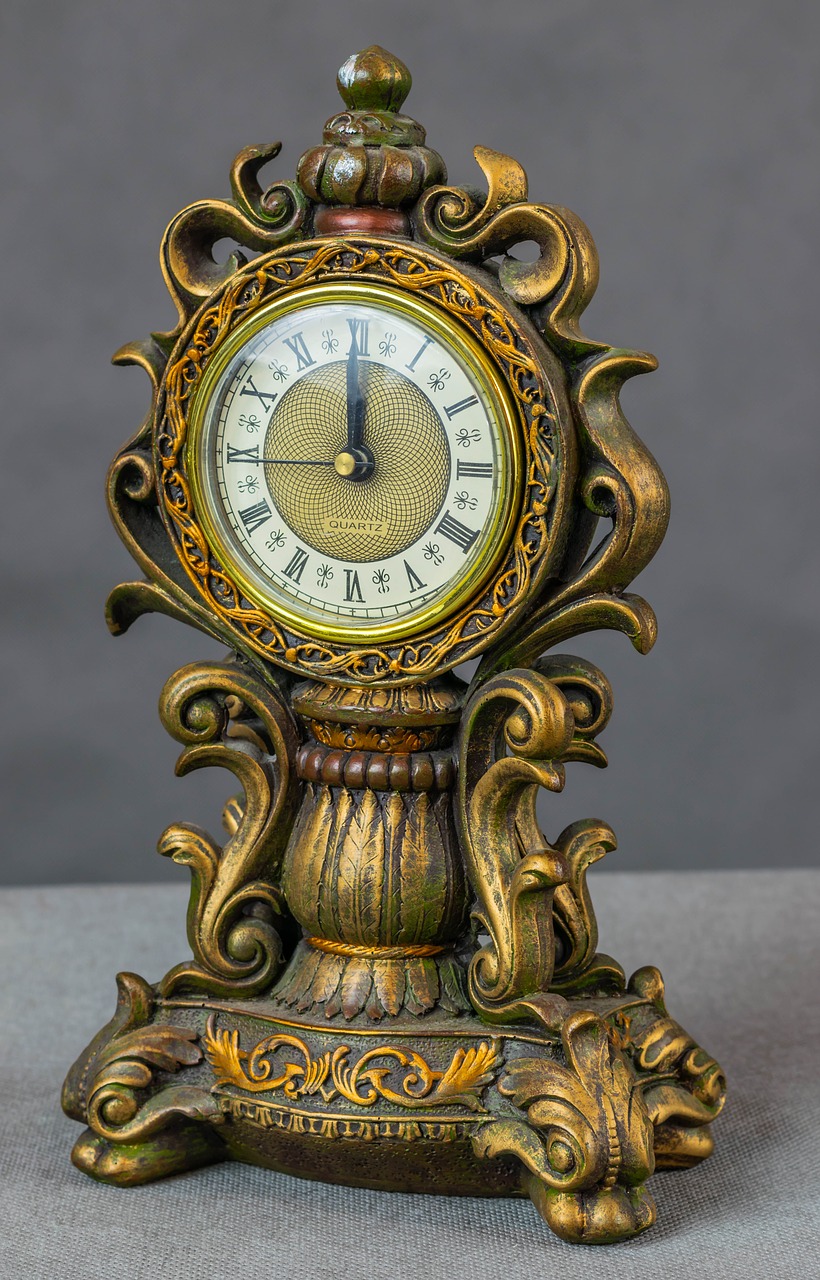 antique  clock  hours free photo
