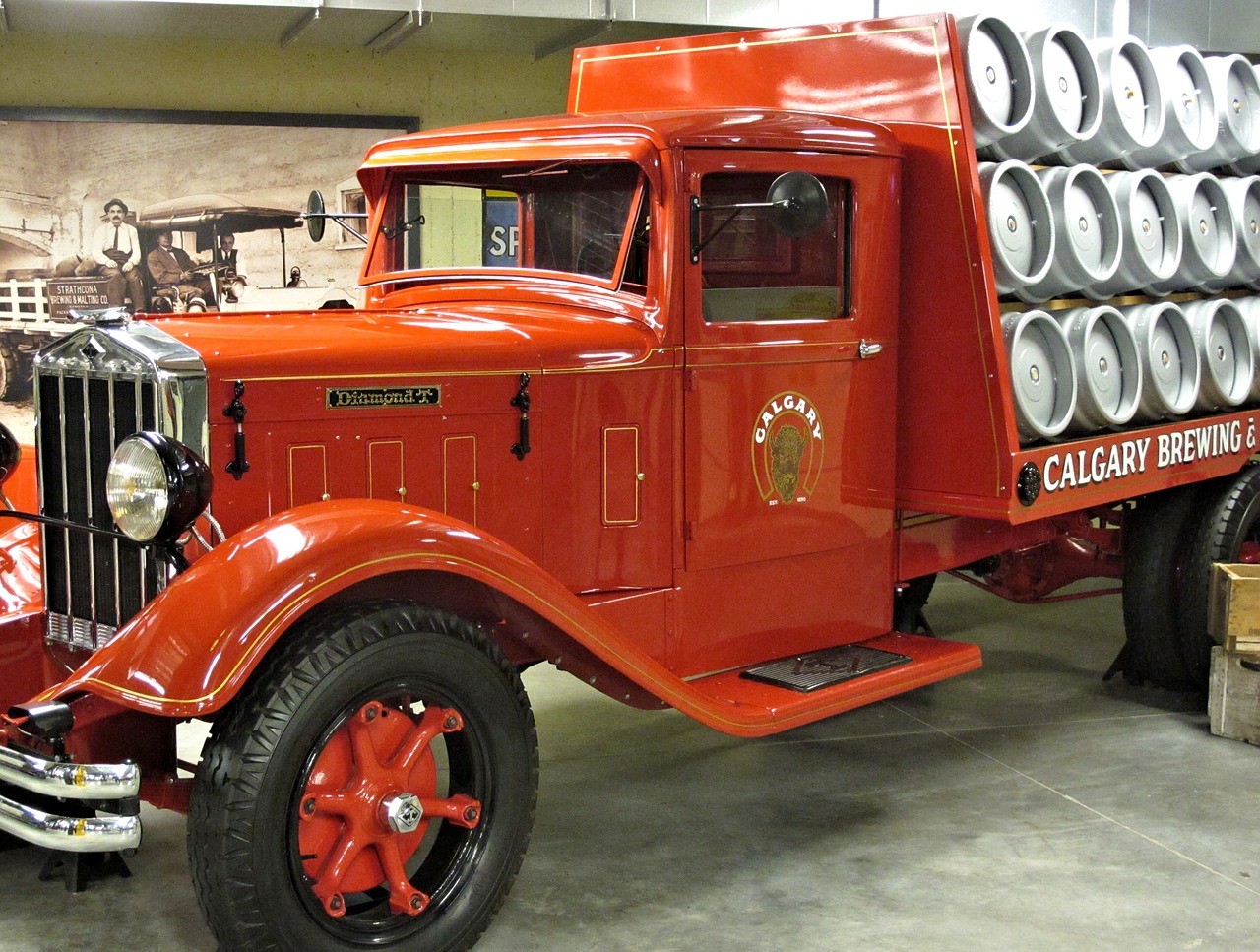 antique brewing delivery truck museum free photo