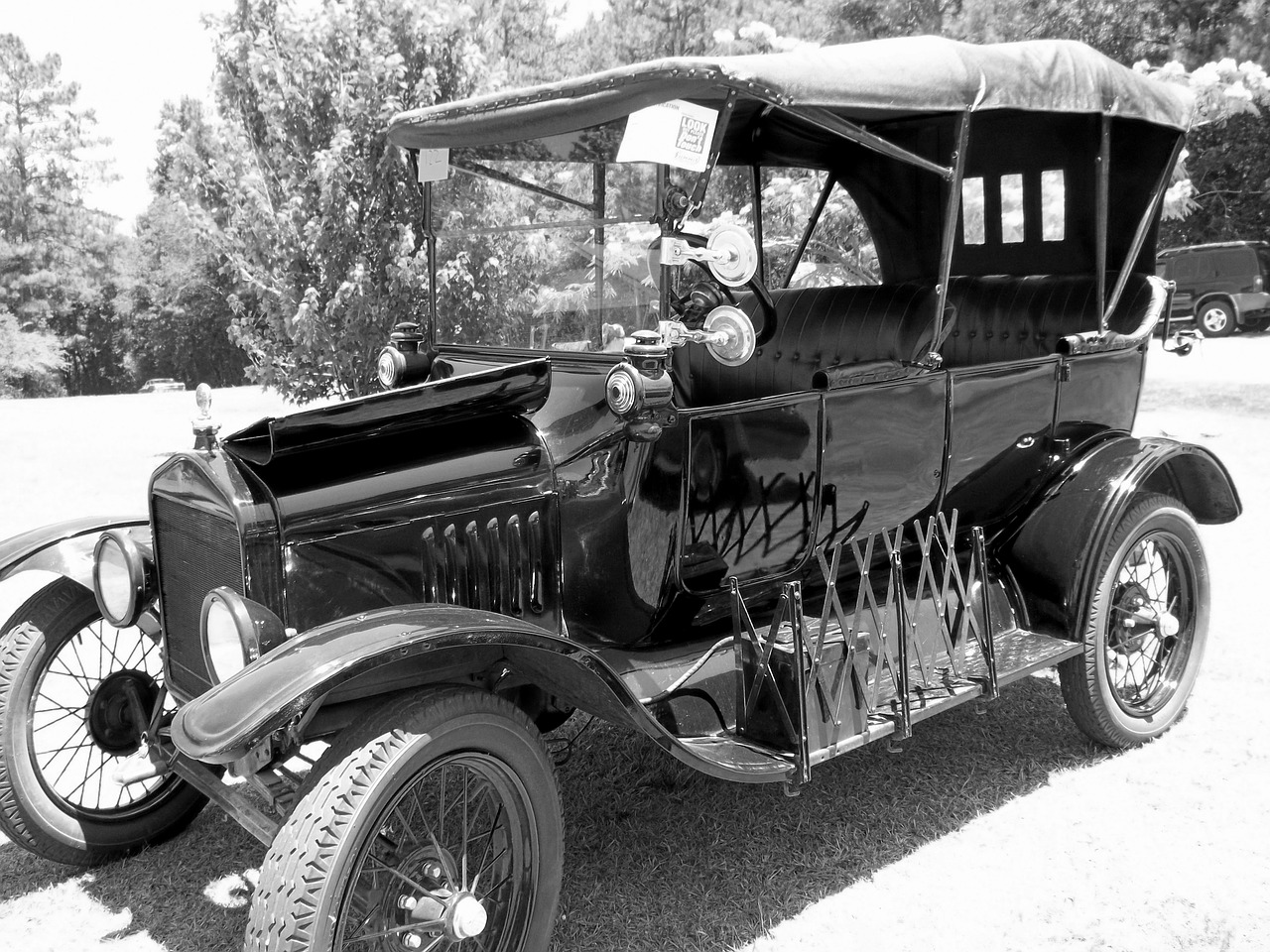 antique car automobile free photo