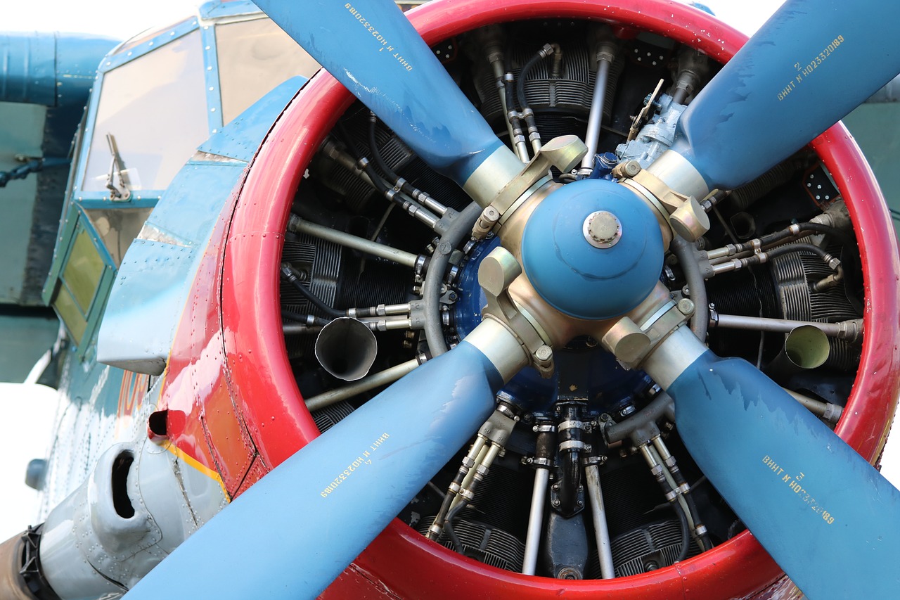 antonov radial engine aircraft free photo