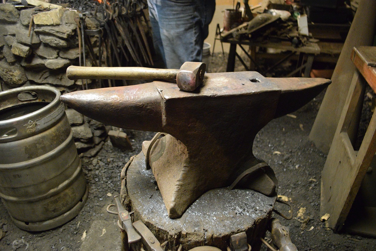 anvil  blacksmith  forge free photo