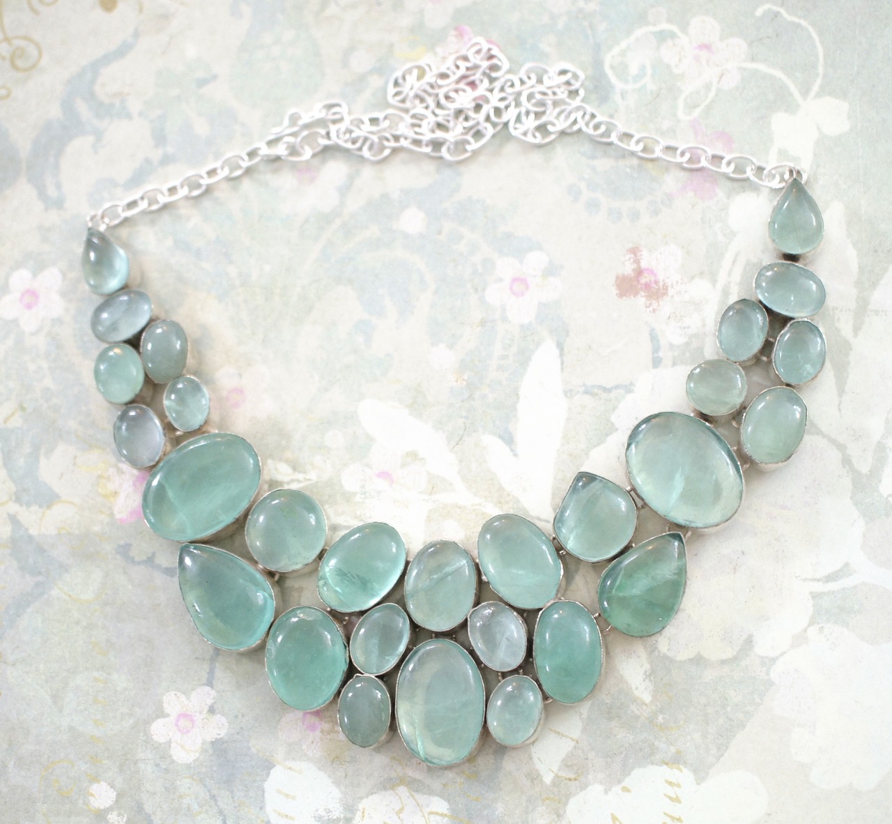 apatite stone necklace free photo