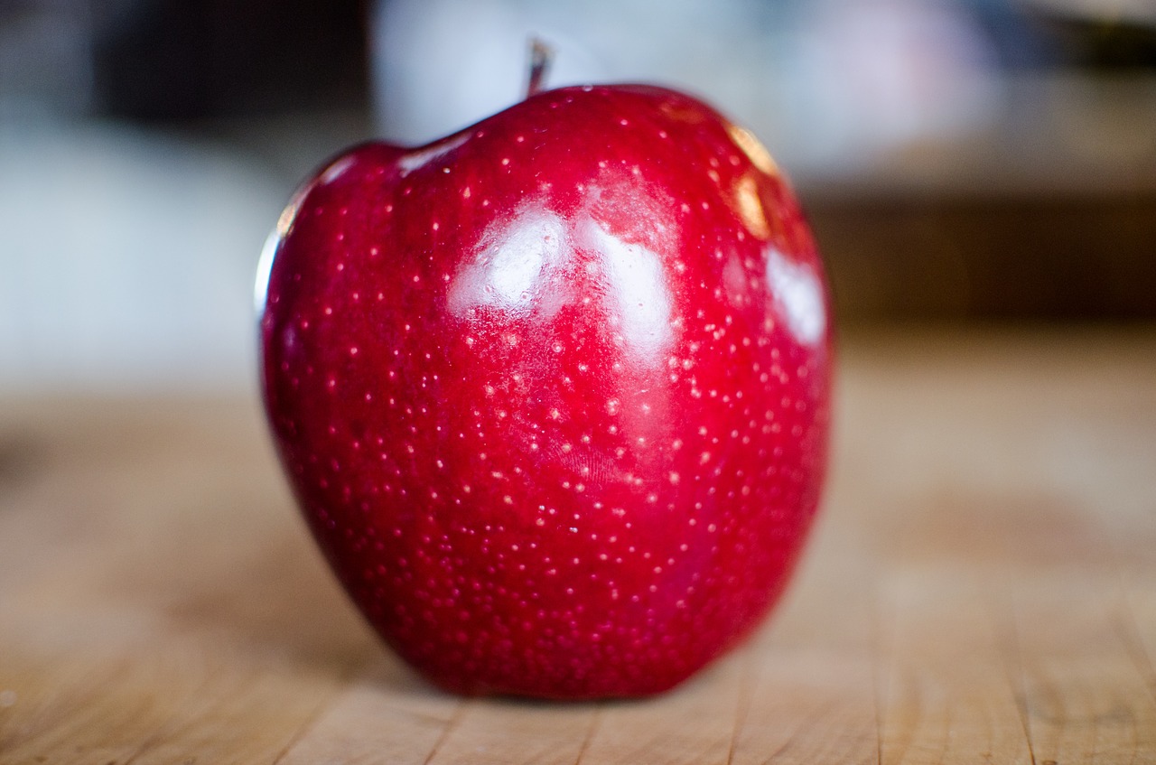 apple fruit red apple free photo