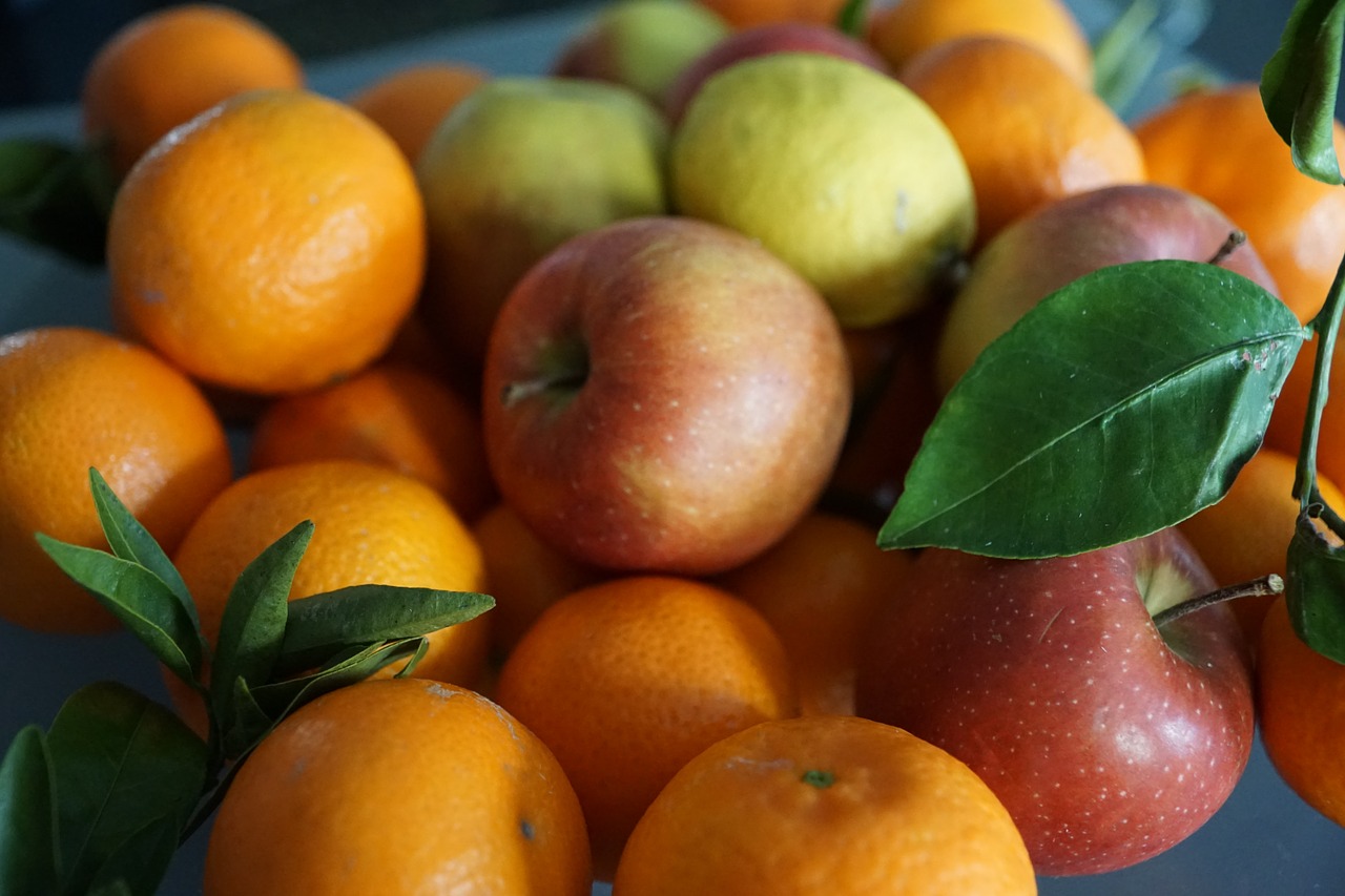 apple fruit colorful free photo