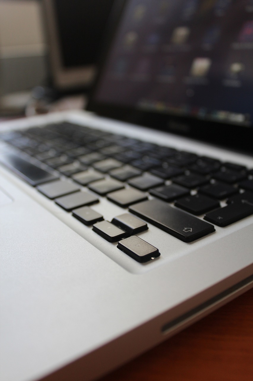 apple macbook keyboard free photo