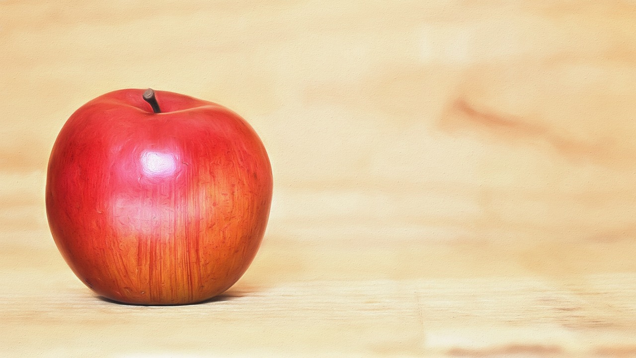 apple red shiny free photo