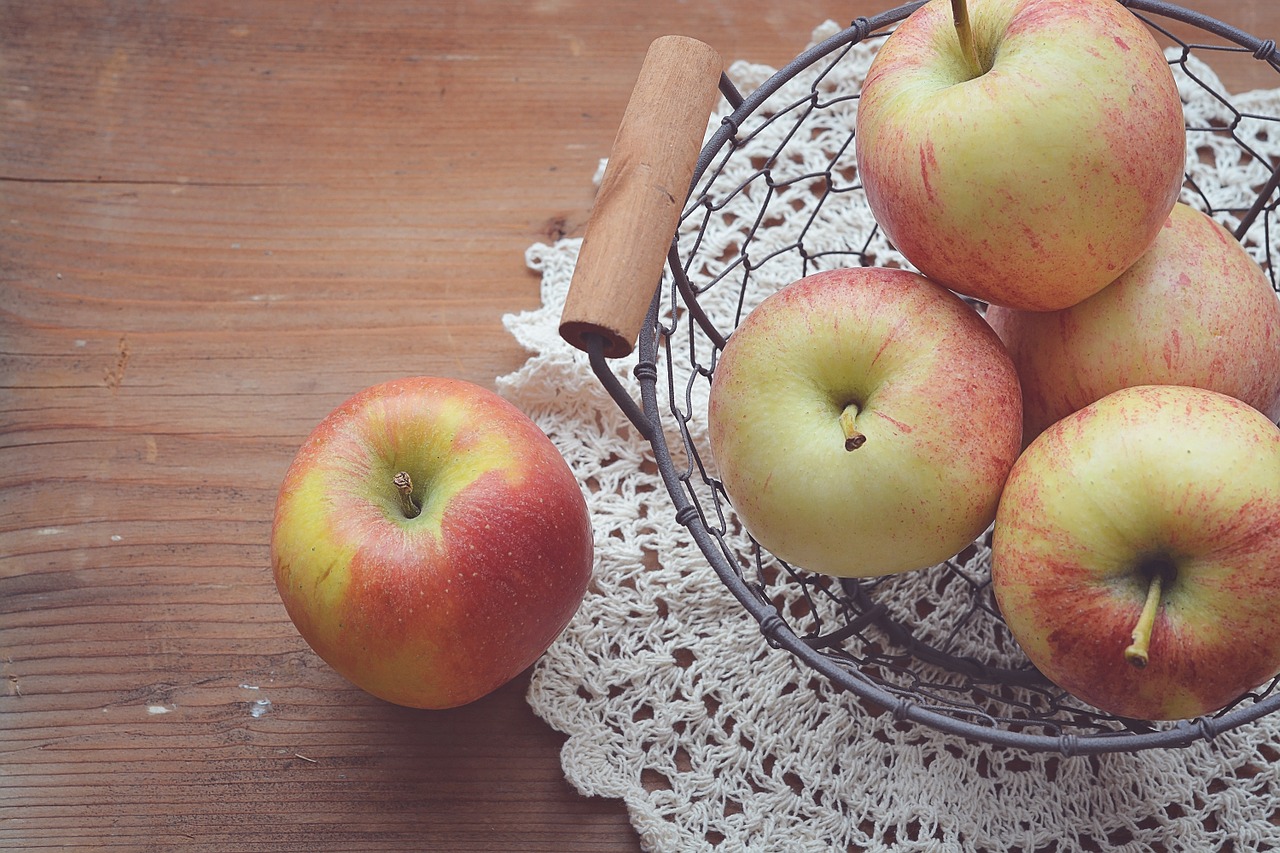 apple basket fruit free photo