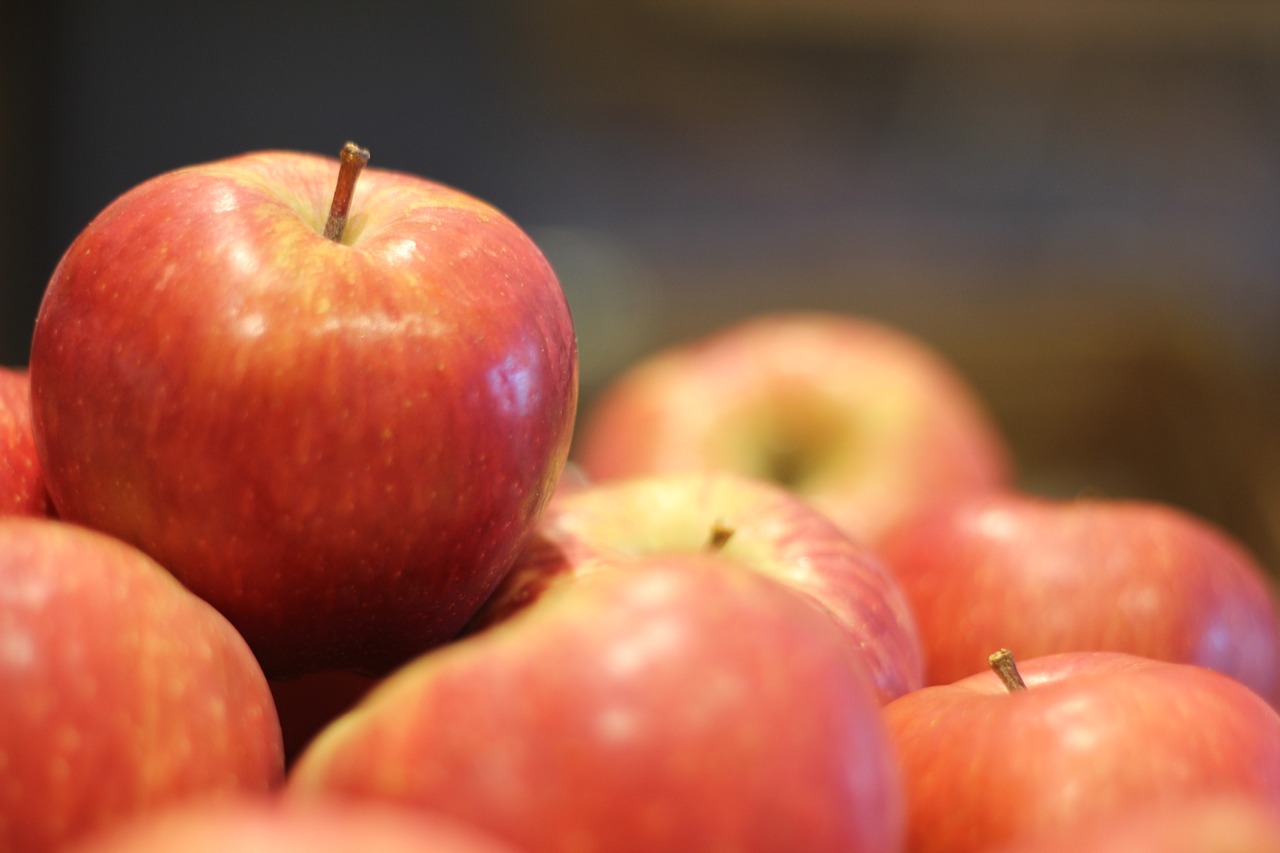 apple fruit vegetables free photo