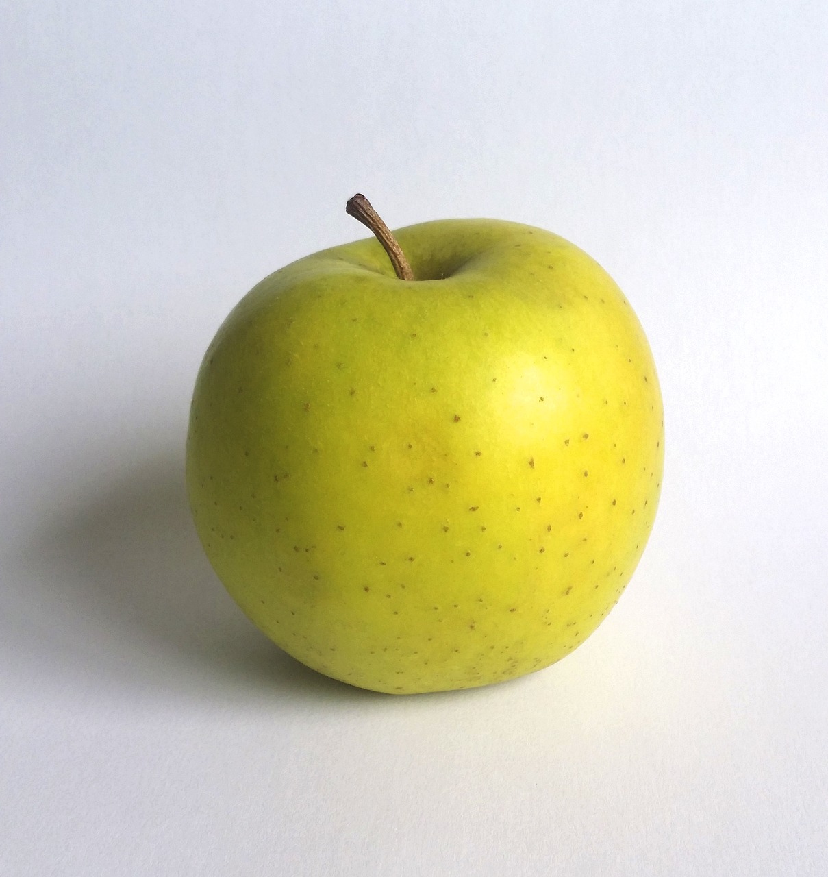 apple fruit green free photo