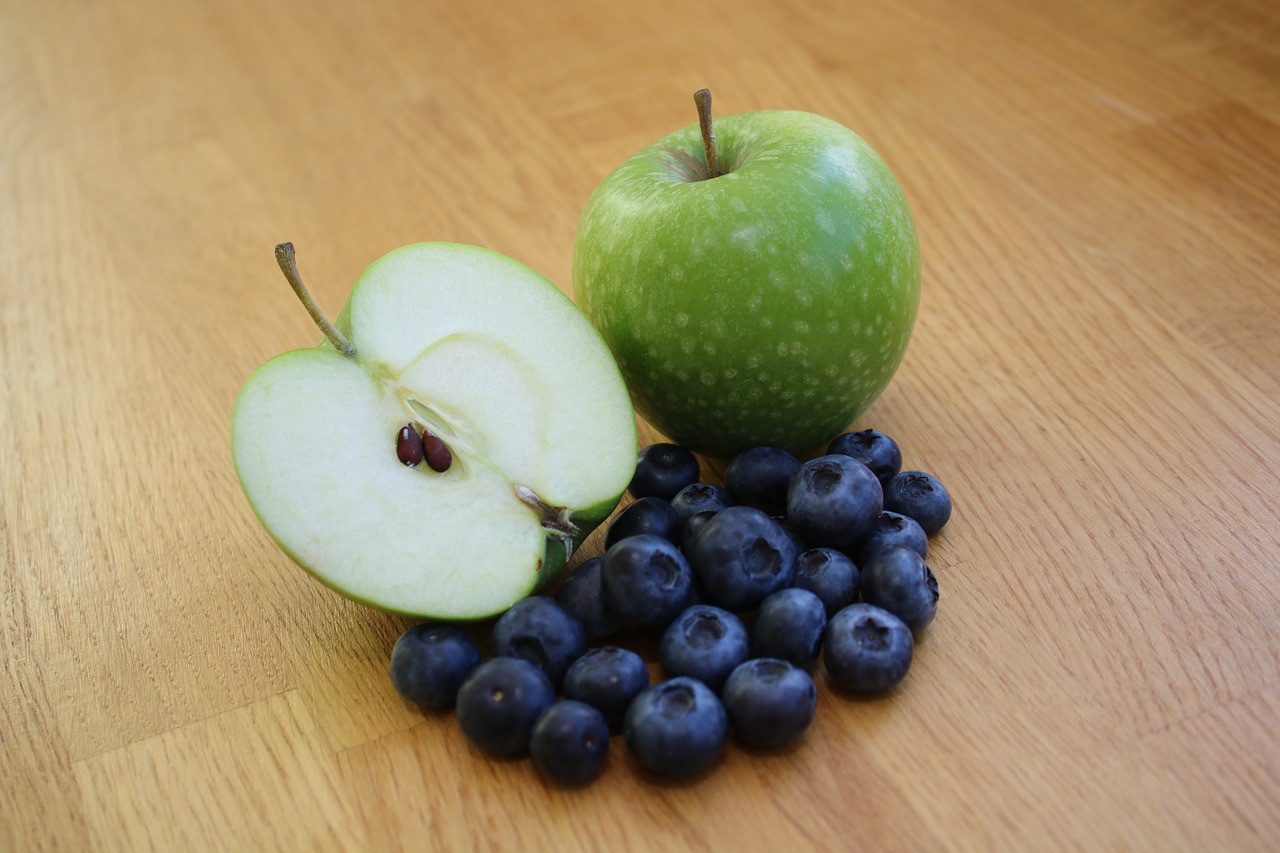 apple blueberry health free photo