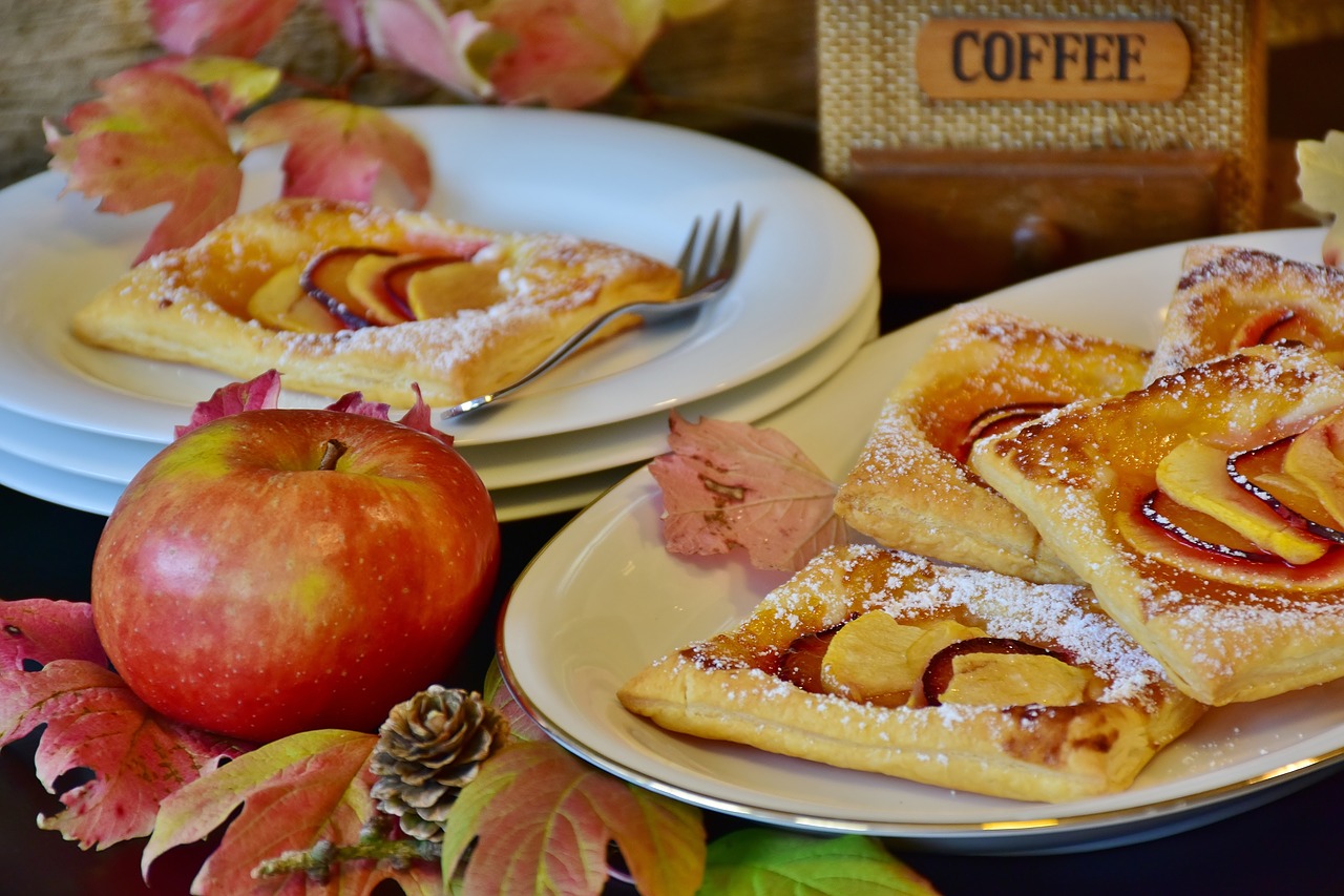 apple pastries cake free photo