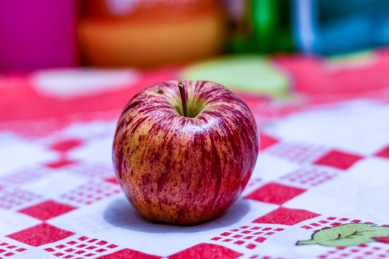 apple  fruit  healthy free photo