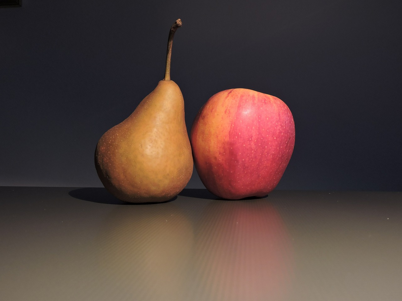 apple pera fruit free photo